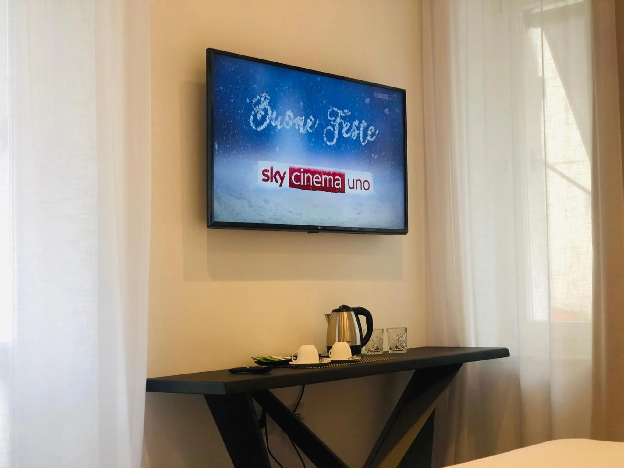 TV/Entertainment Center in Kkult Boutique Hotel & Spa