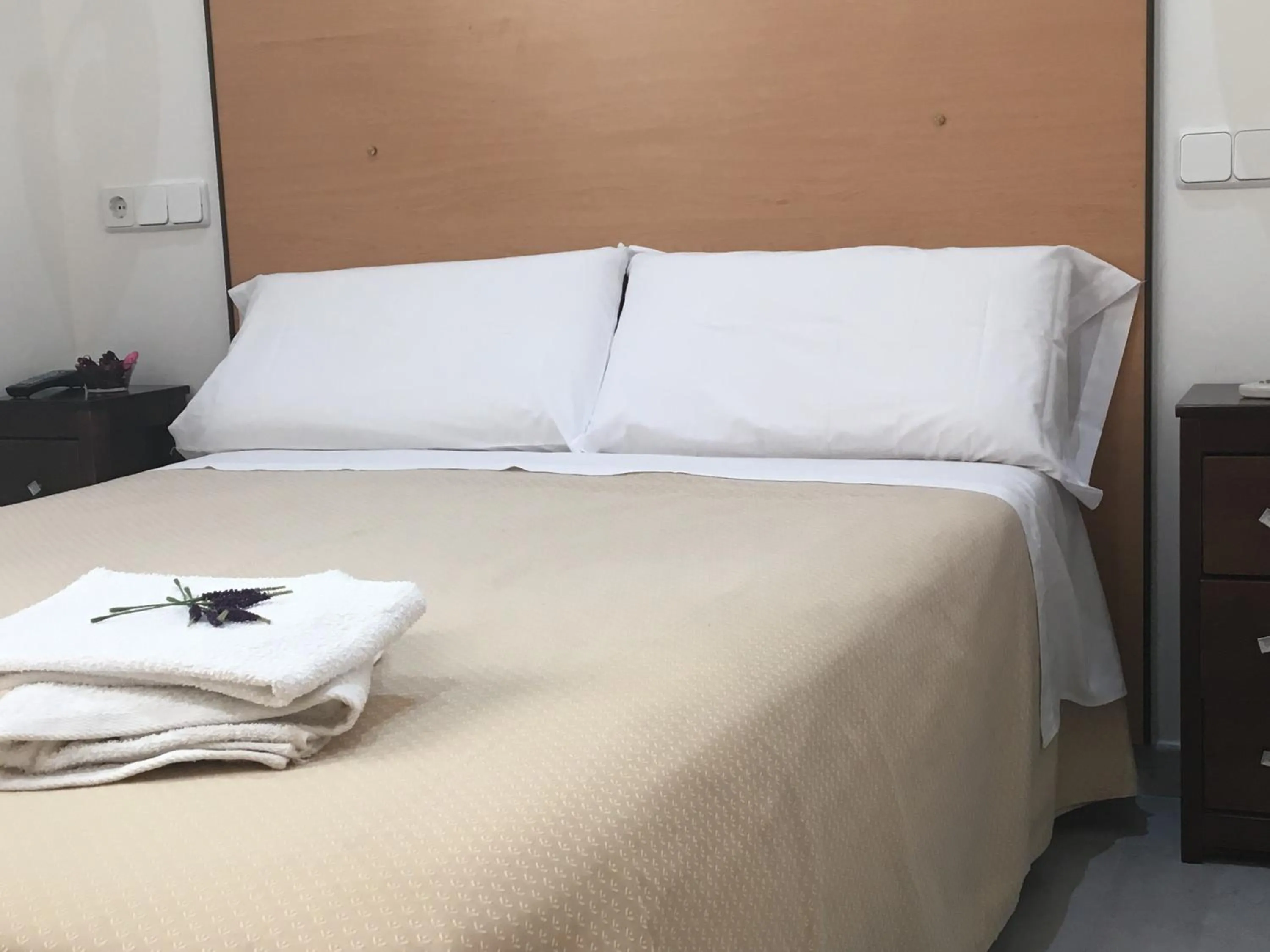 Hostal R. Lido