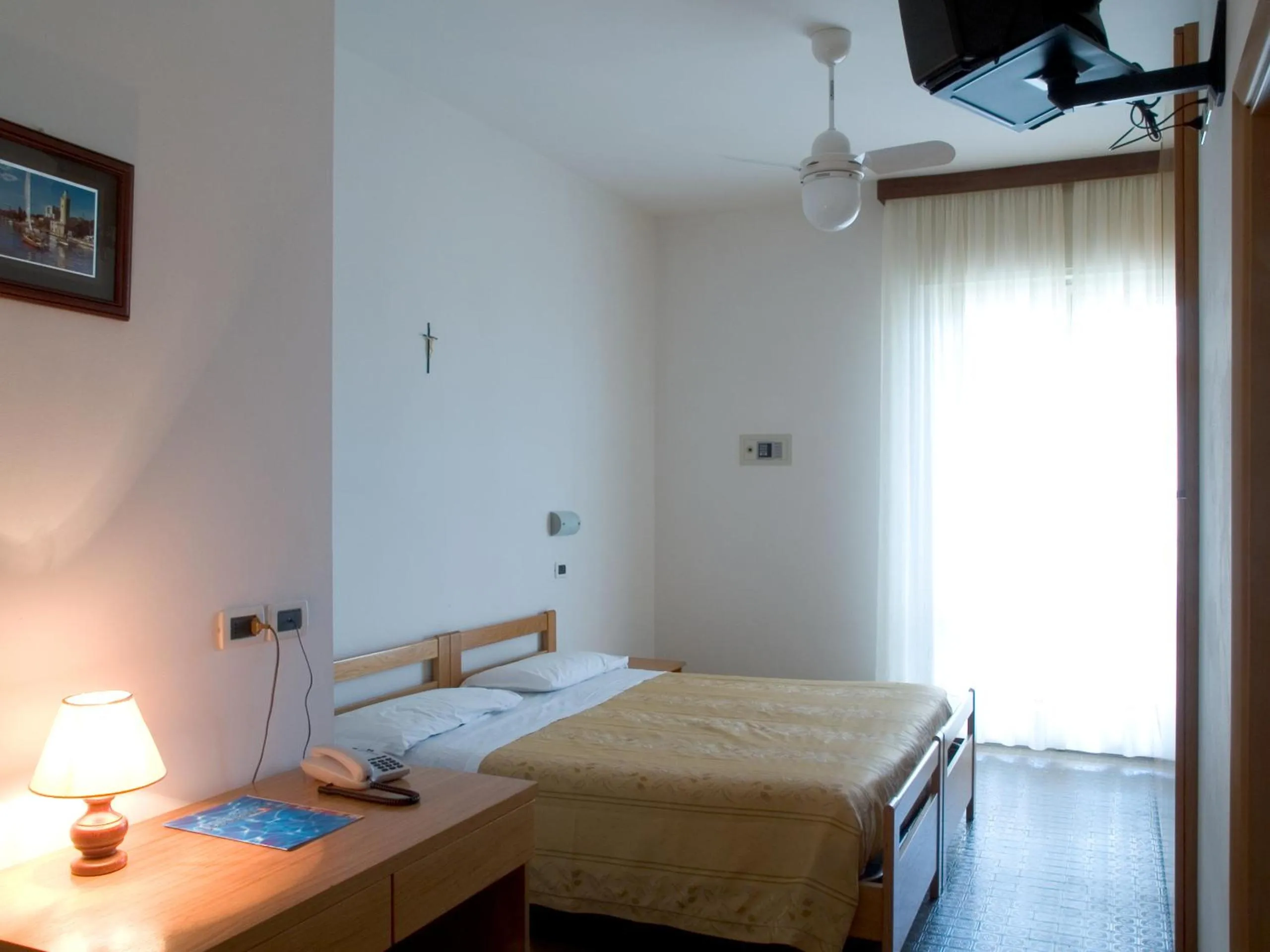 Photo of the whole room, Bed in Hotel Dolores