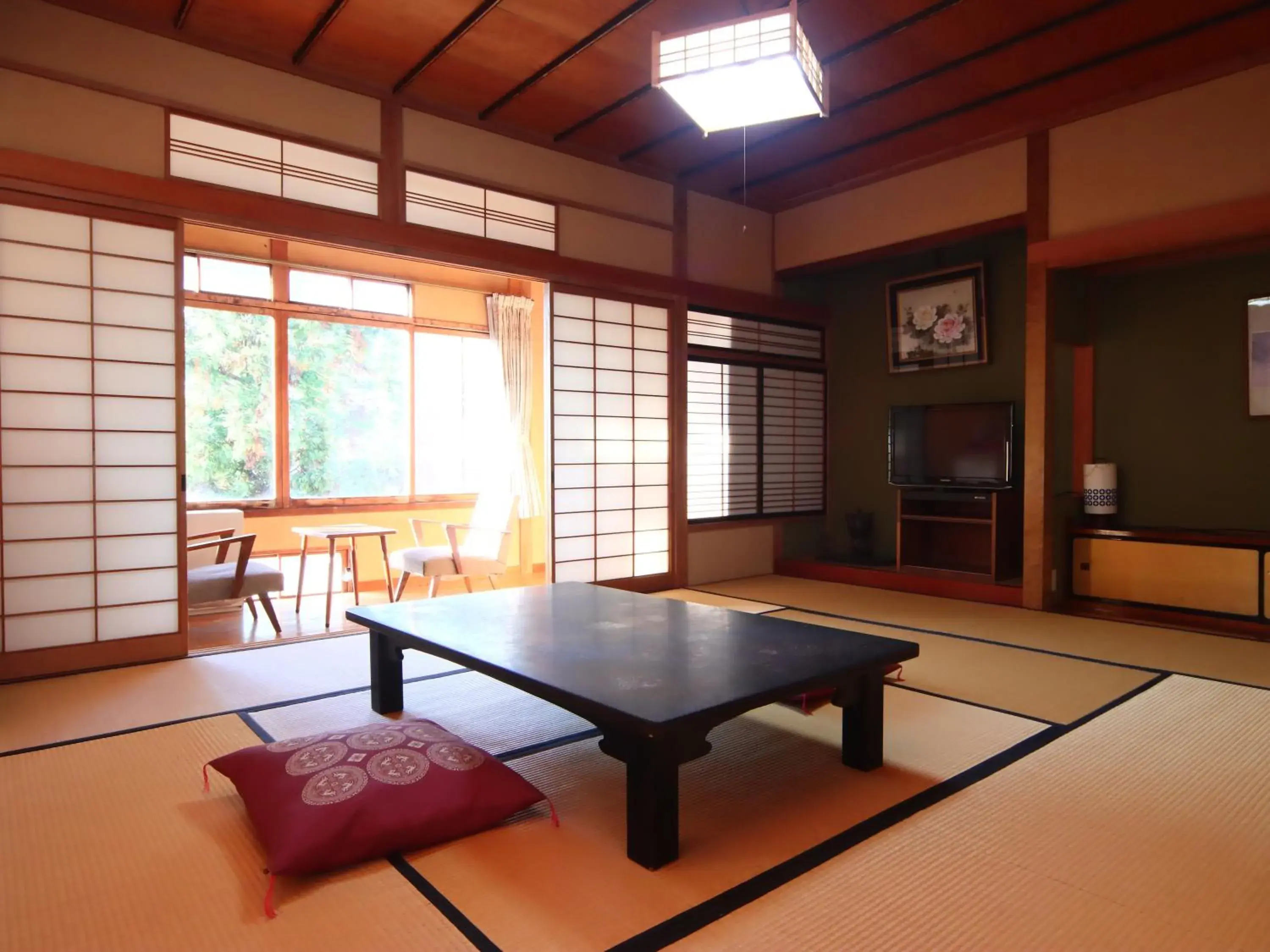 Economy Triple Room with Shared Bathroom - single occupancy in Maruka Ryokan Economy Triple Room with Shared Bathroom - single occupancy in Maruka Ryokan