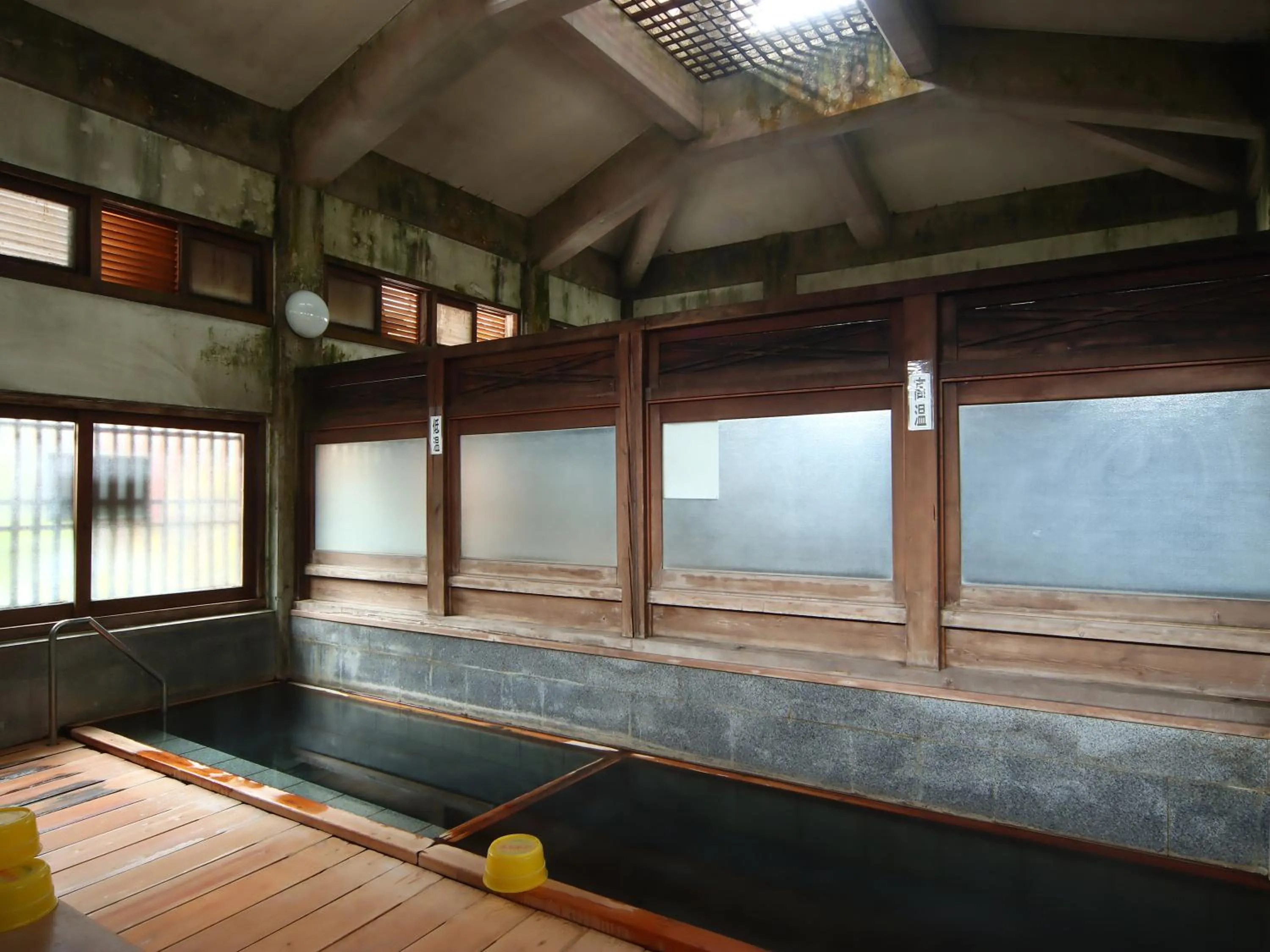 Public Bath in Maruka Ryokan