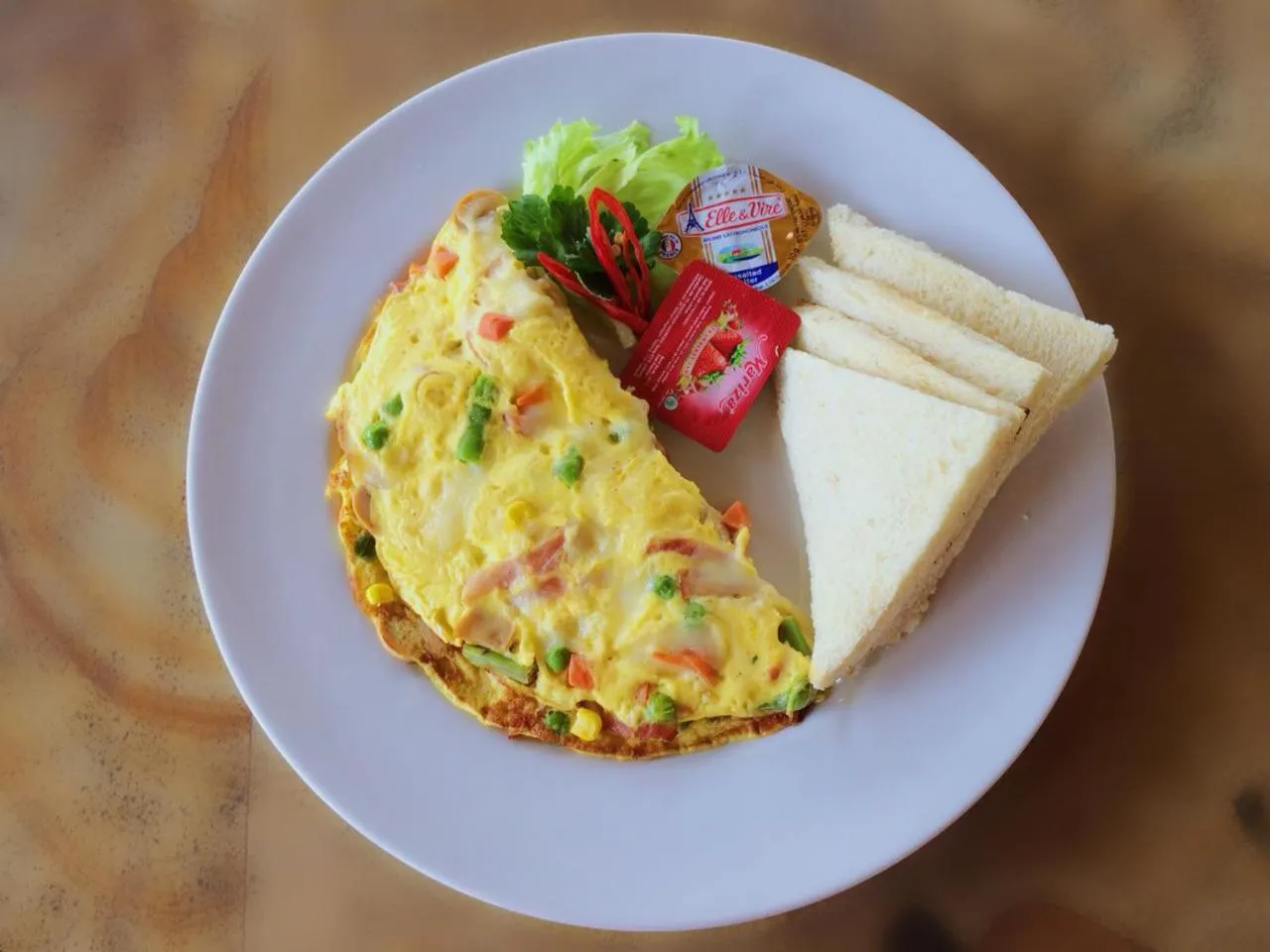 Breakfast in Medewi Bay Retreat