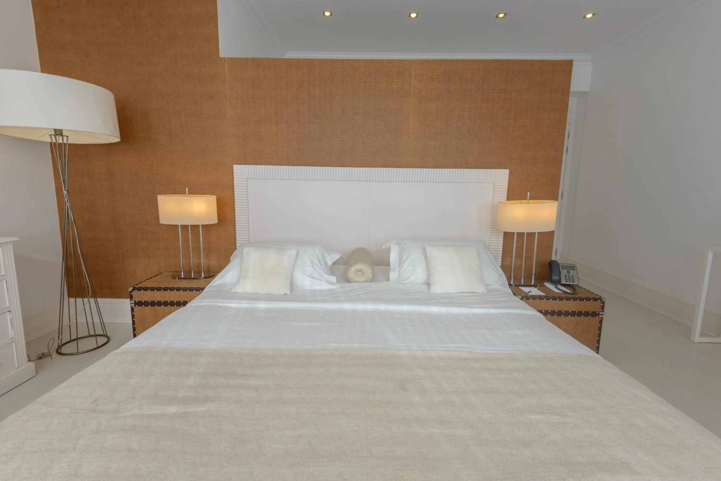 Bed in Amazonia Estoril Hotel