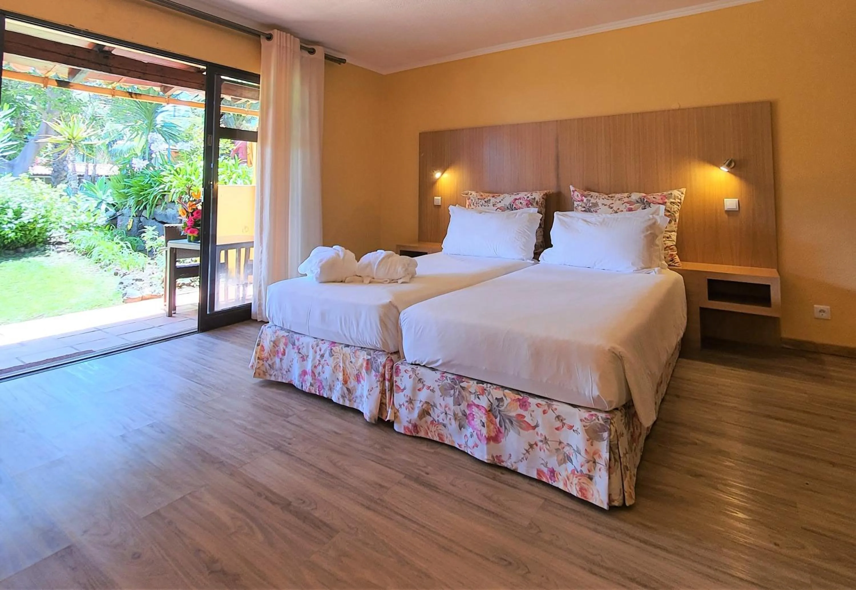 Bedroom, Bed in Quinta Splendida Wellness & Botanical Garden