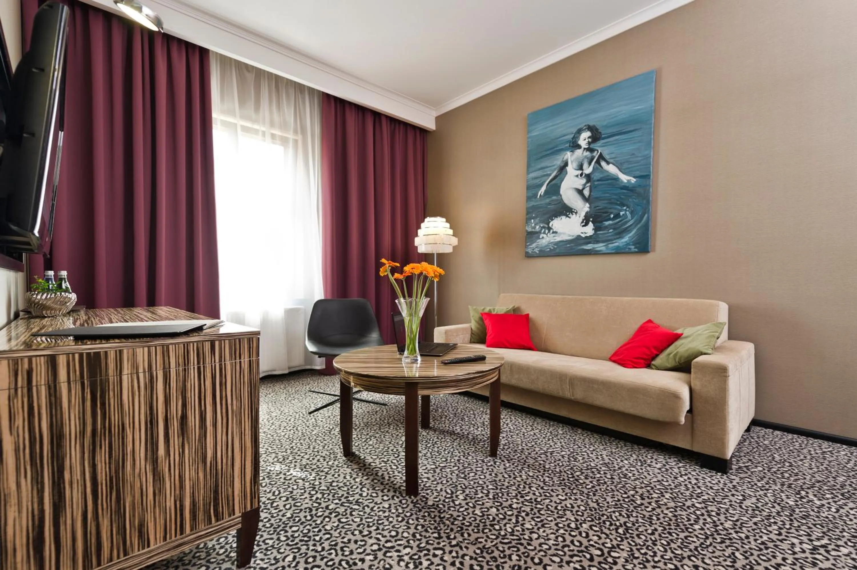 Seating area in Hotel Fado Spa & Restaurant