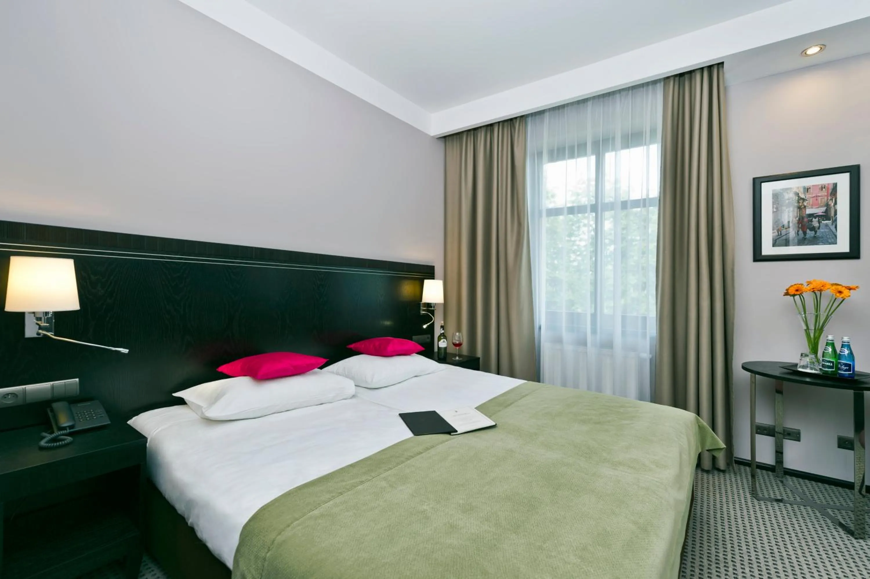 Photo of the whole room, Bed in Hotel Fado Spa & Restaurant