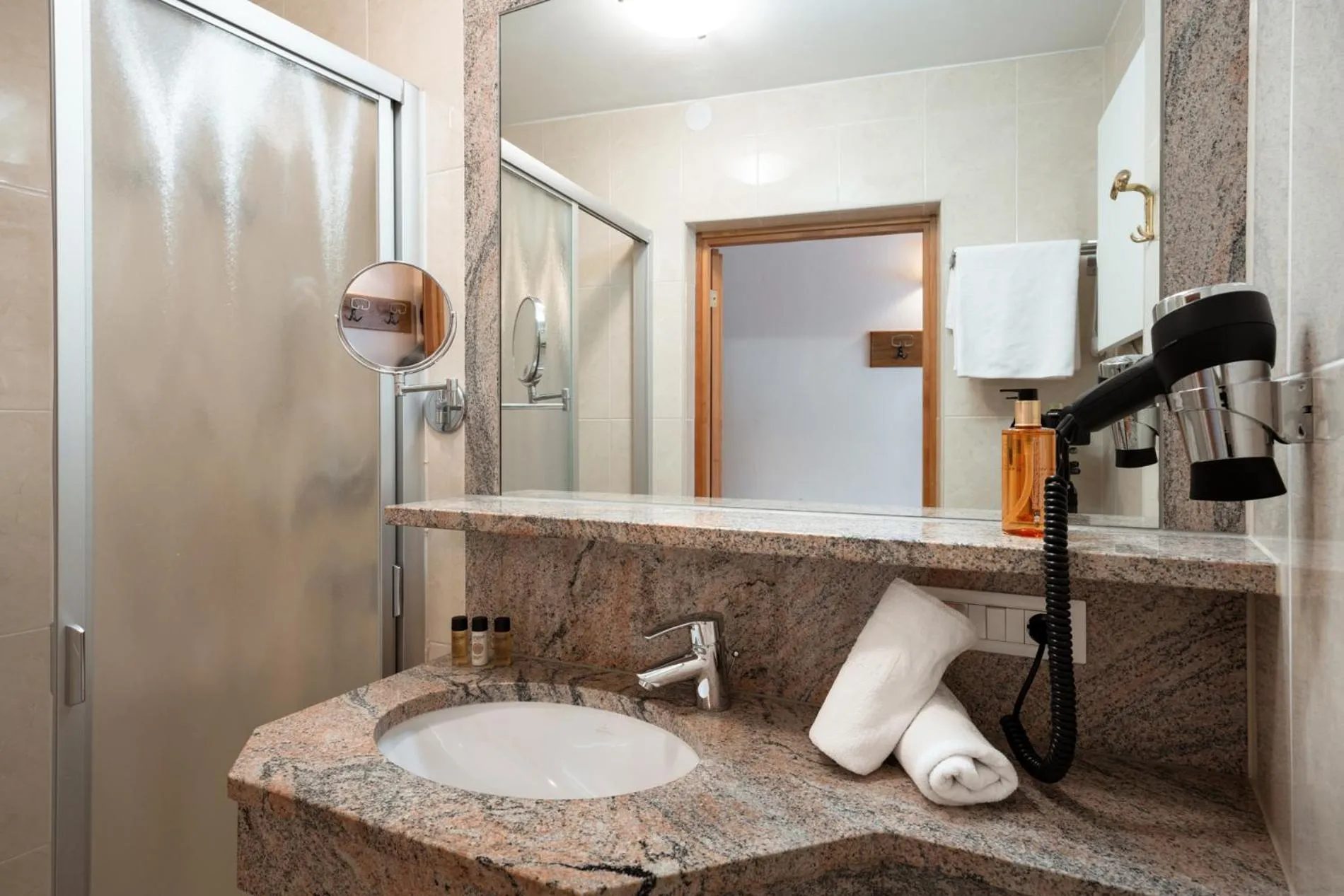 Bathroom in Hotel Nocturnes