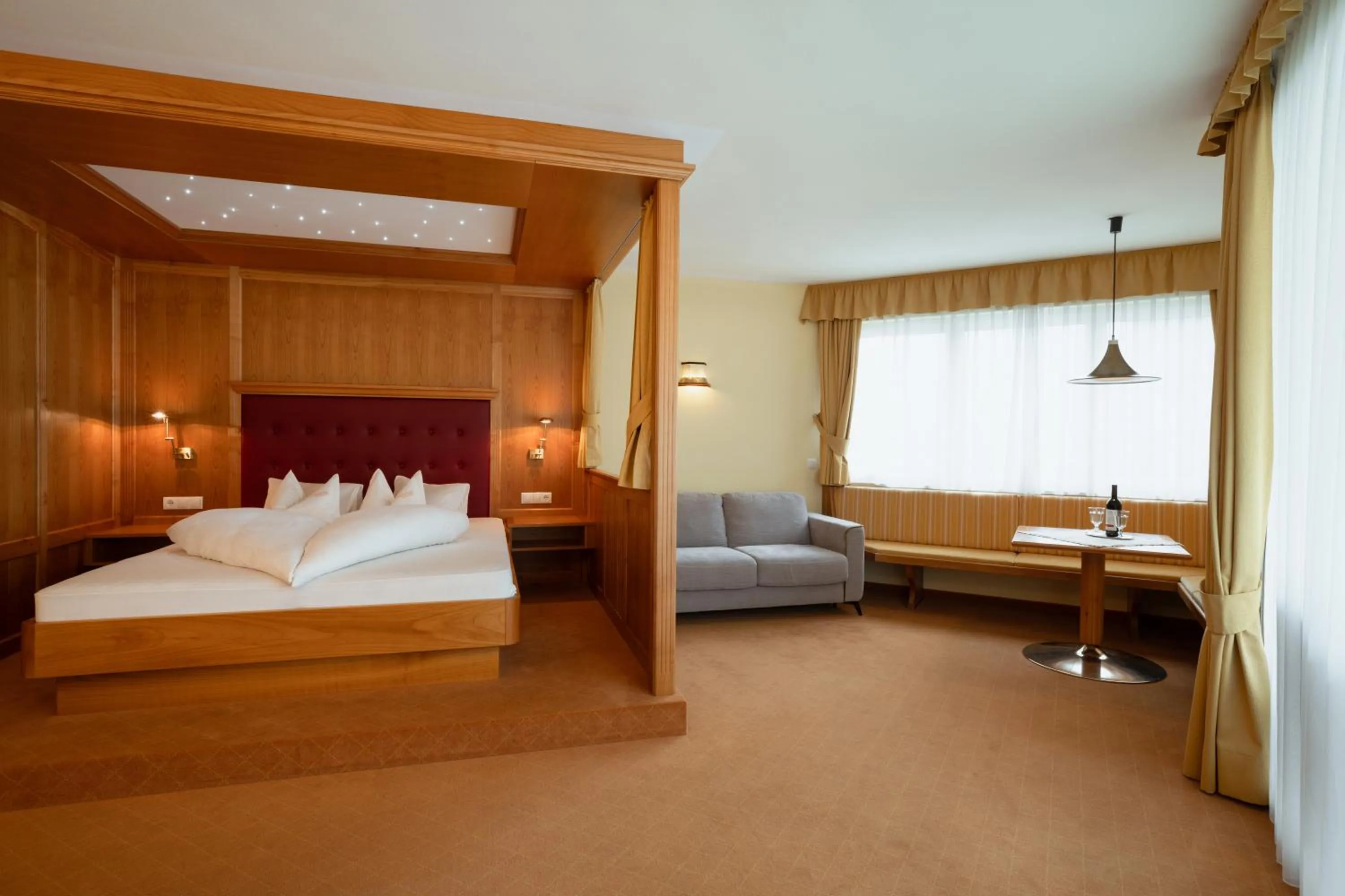 Photo of the whole room, Bed in Hotel Nocturnes