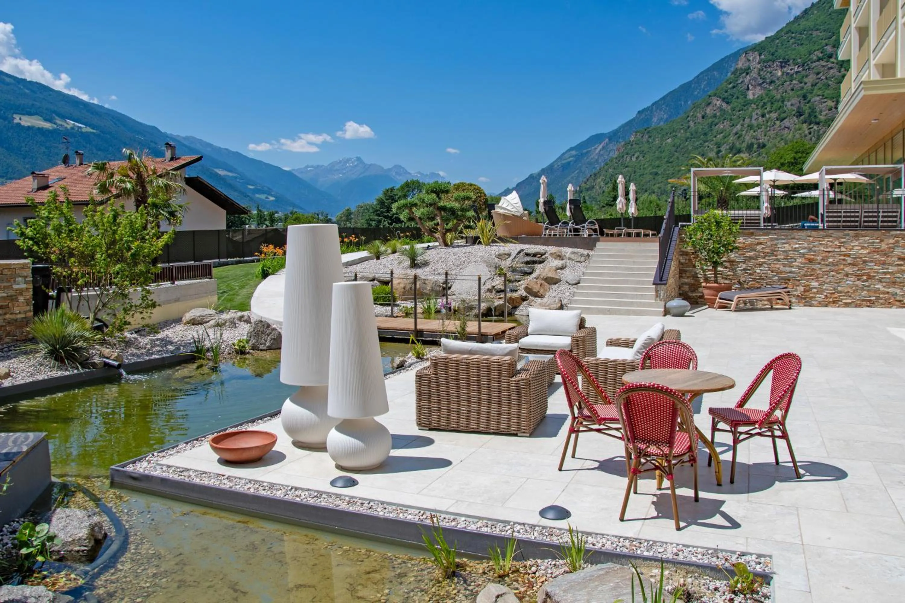 Property building in Hotel Nocturnes