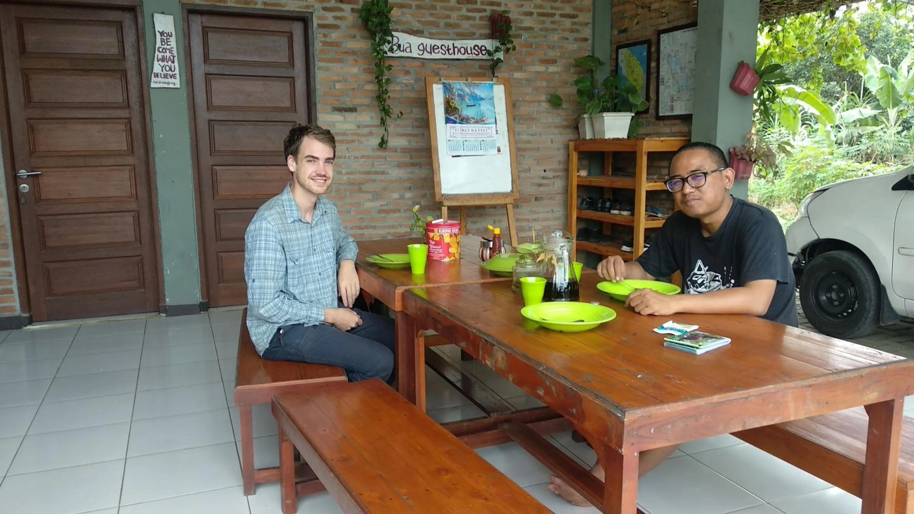 Food and drinks in Bua Guest House