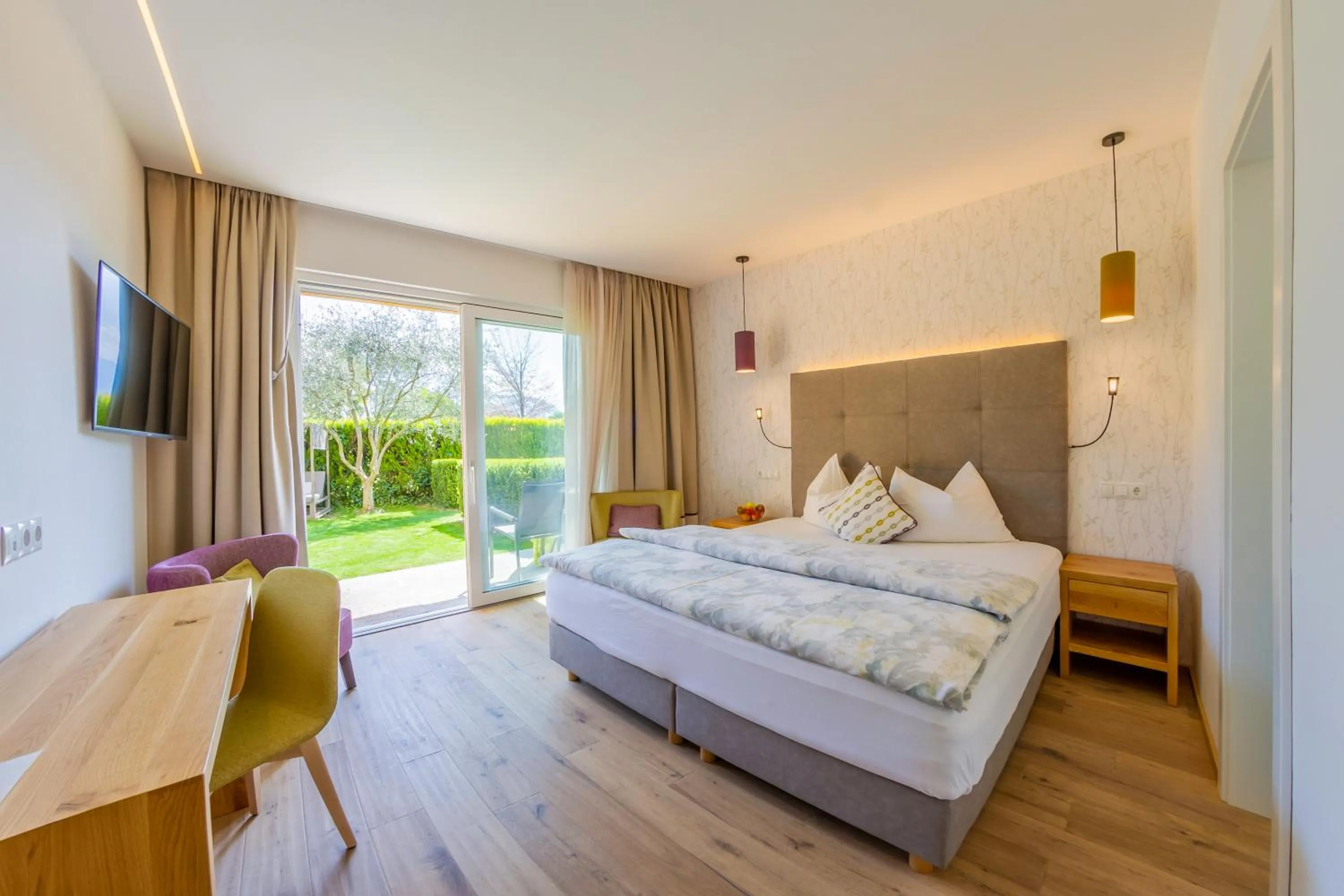 Photo of the whole room, Bed in Hotel Mehrhauser