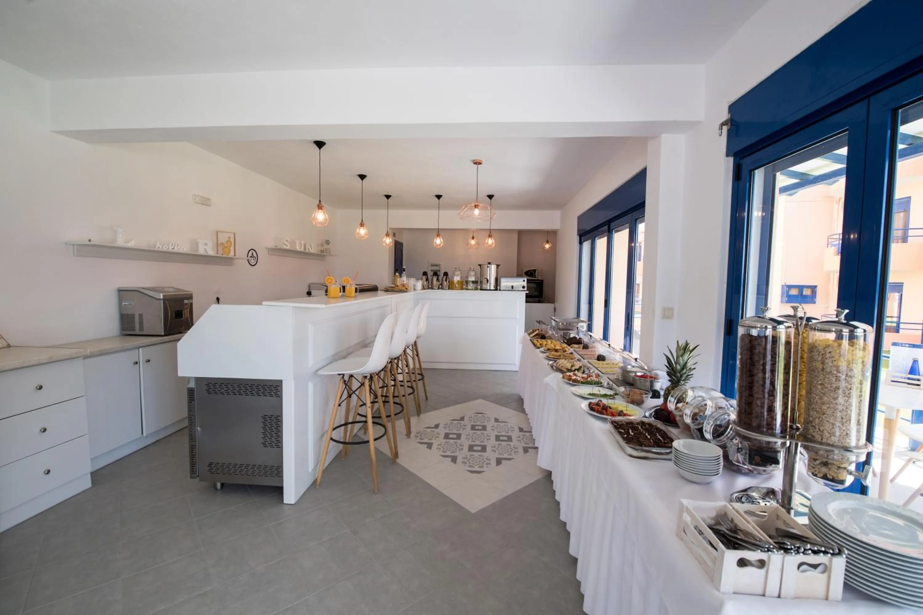 Buffet breakfast in Akroyiali Resort