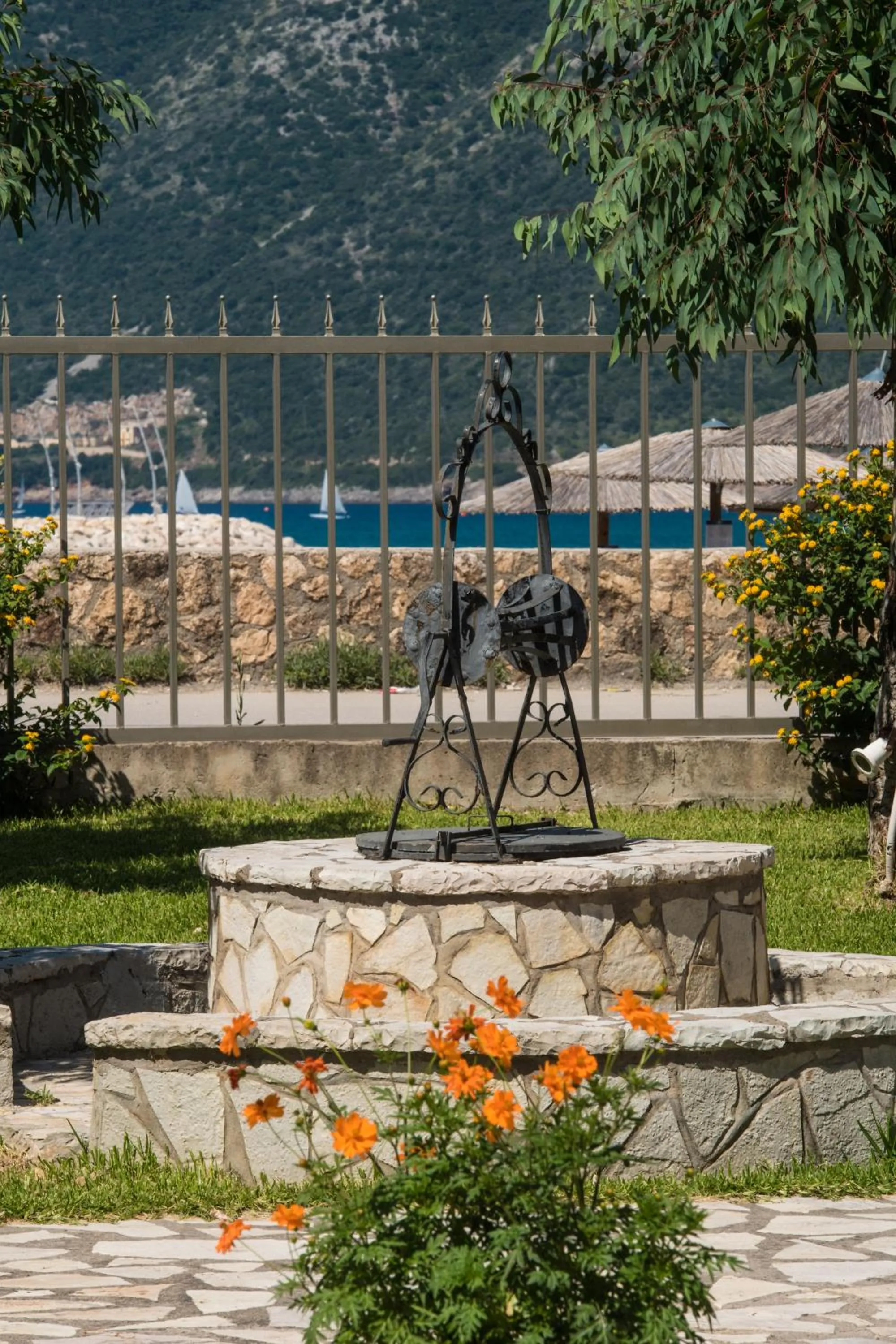 Decorative detail in Akroyiali Resort