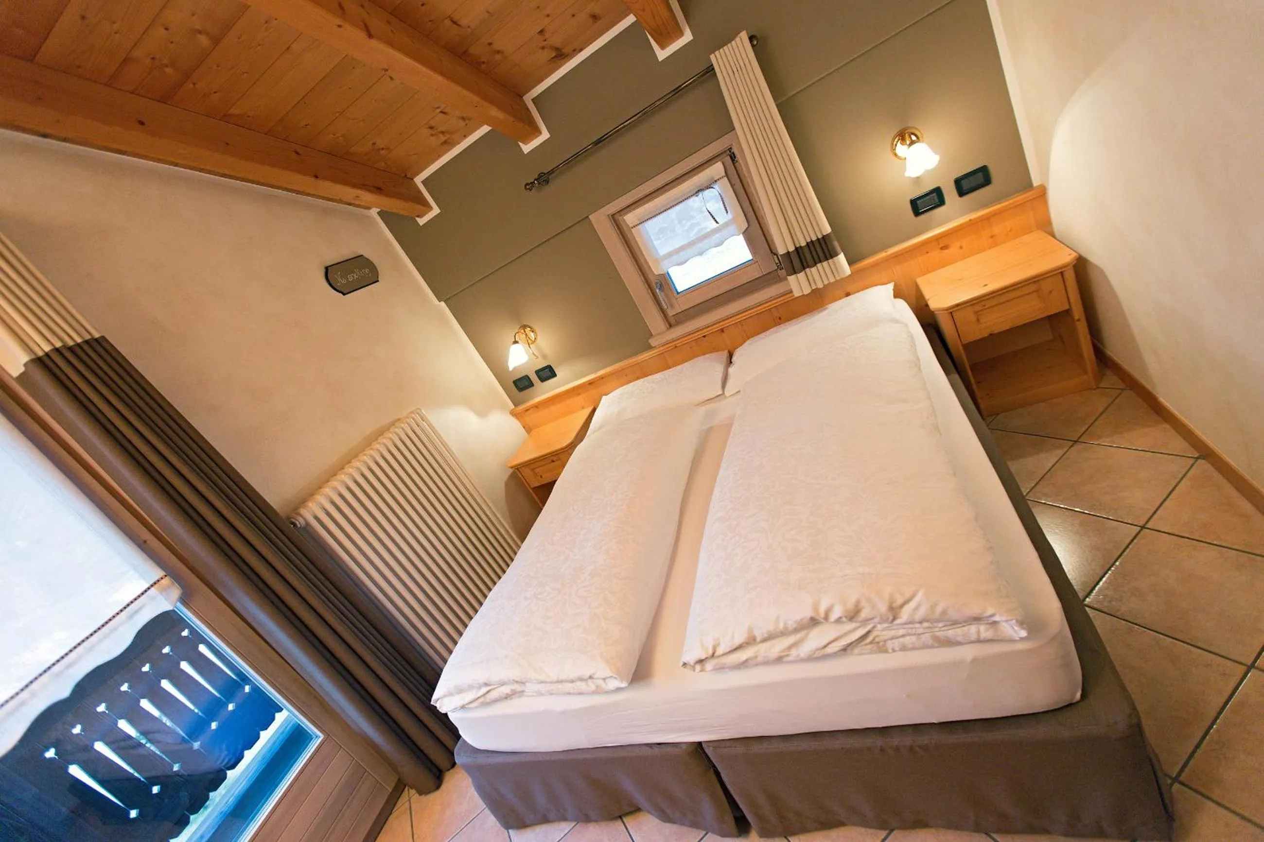 Day, Bed in Al Chestelet