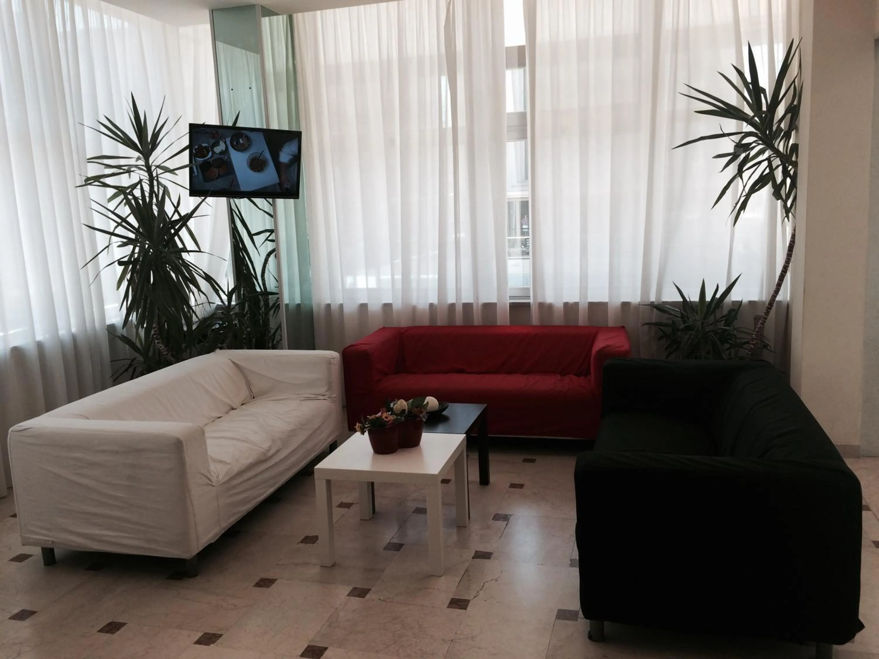 Seating area in Hotel Madrid