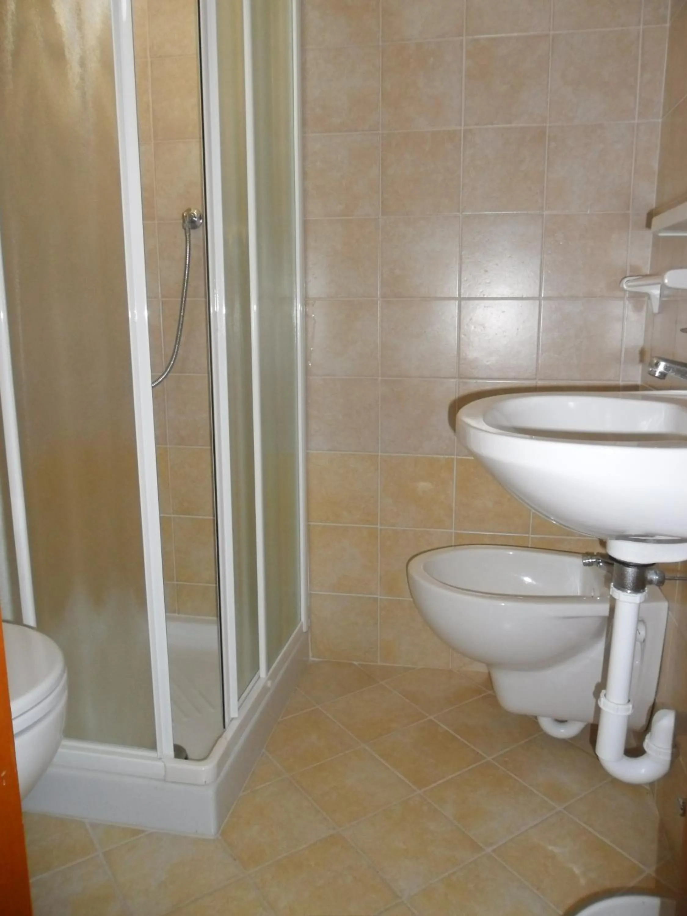 Bathroom in Hotel Madrid