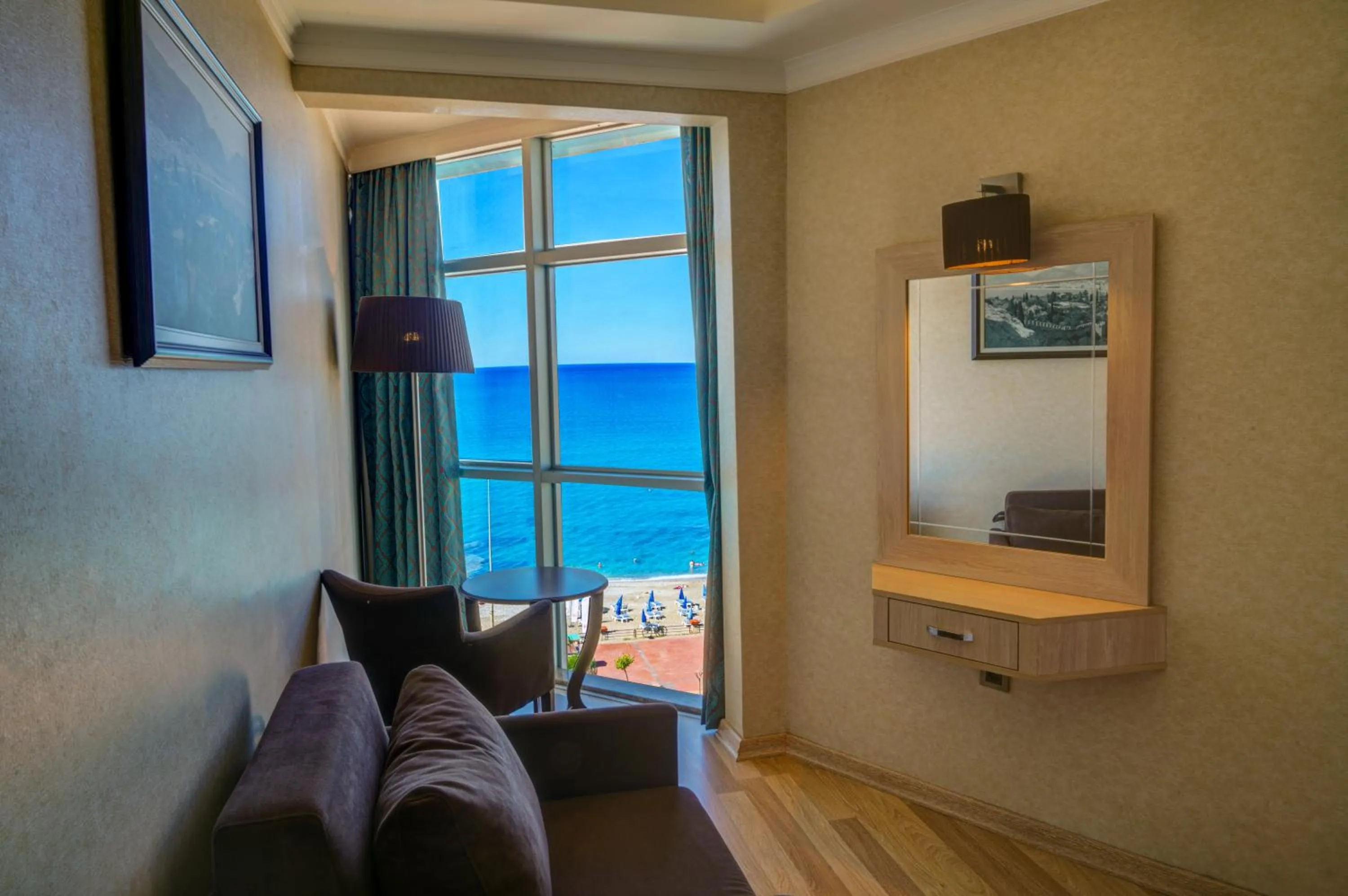 Seating area in Parador Beach Hotel All Inclusive