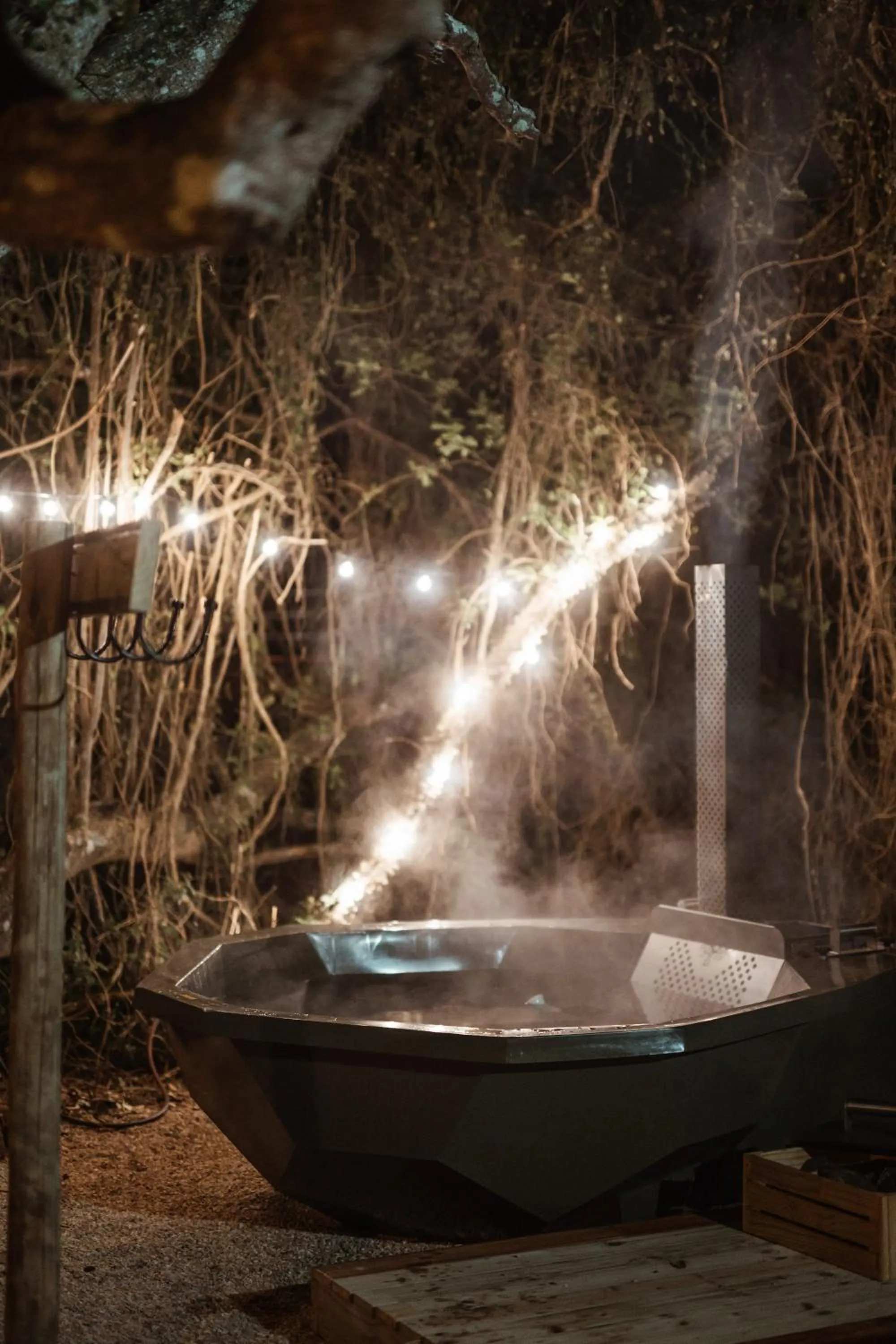 Night in Thunzi Bush Lodge