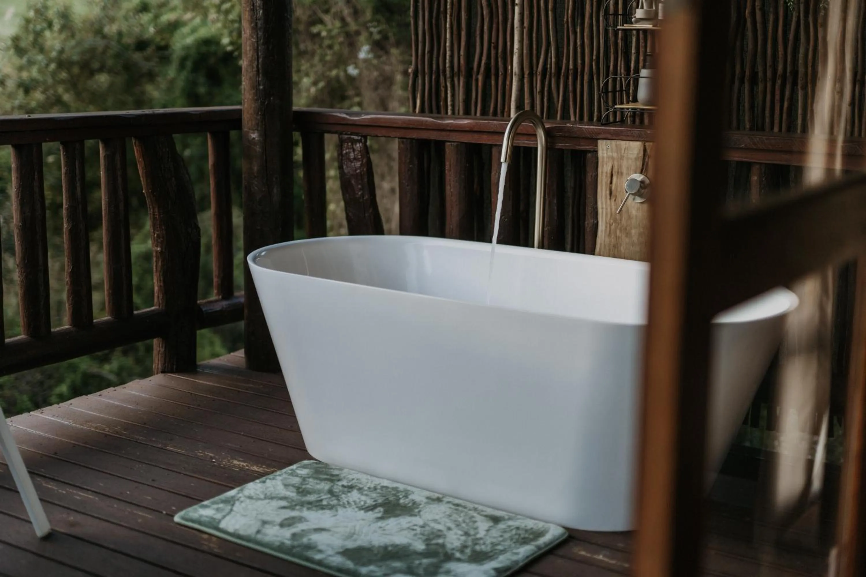 Open Air Bath in Thunzi Bush Lodge