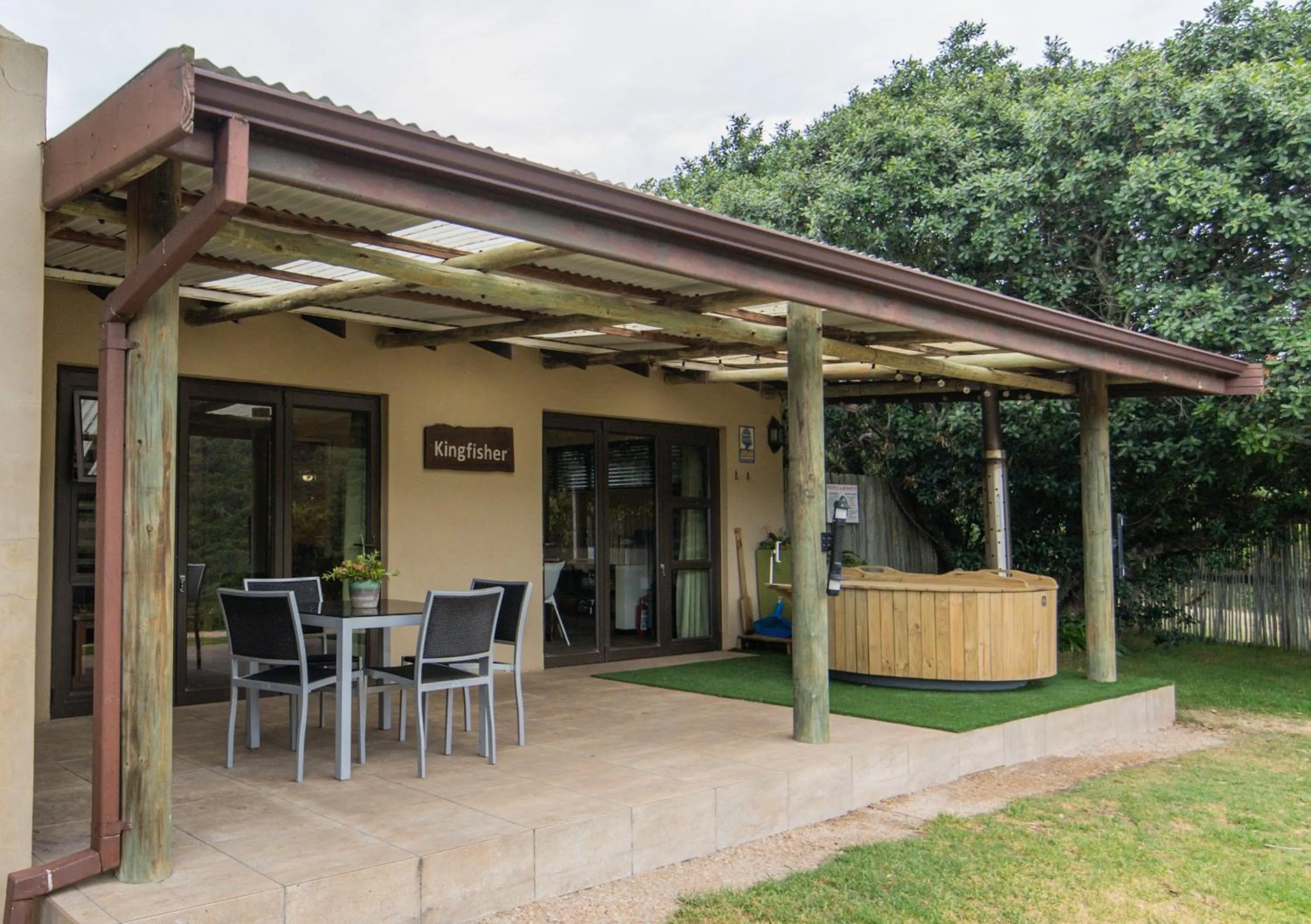 Property building in Thunzi Bush Lodge