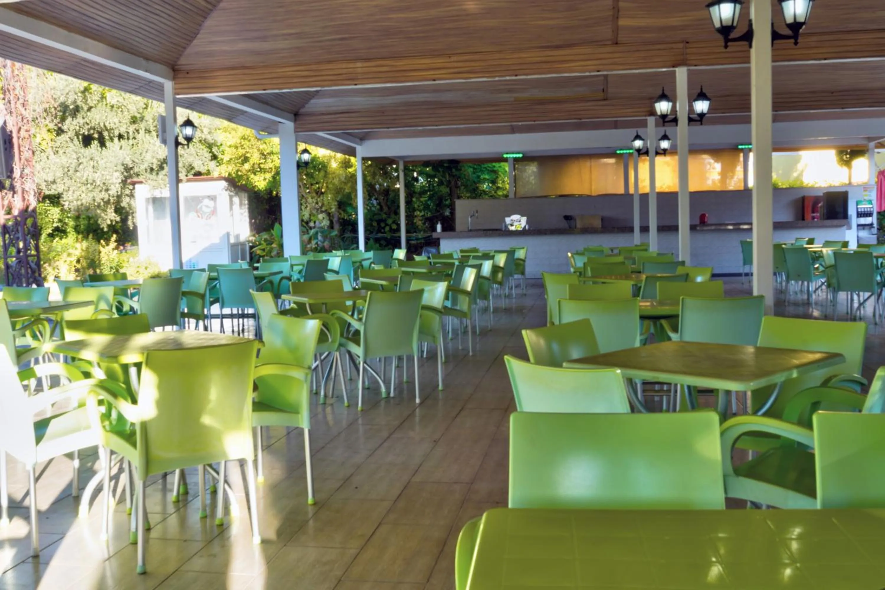 Restaurant/places to eat in Blue Fish Hotel All Inclusive