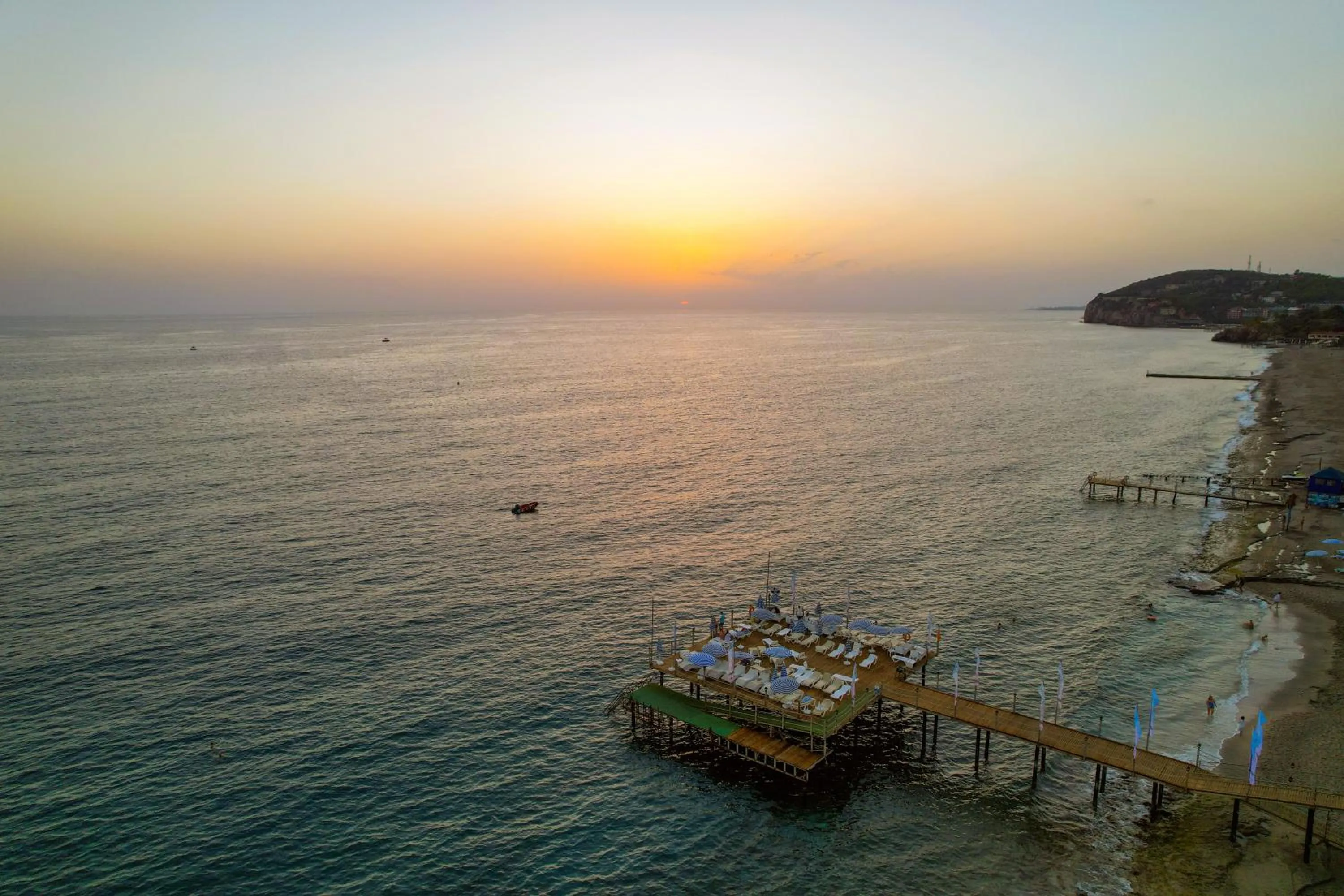 Beach in Blue Fish Hotel All Inclusive