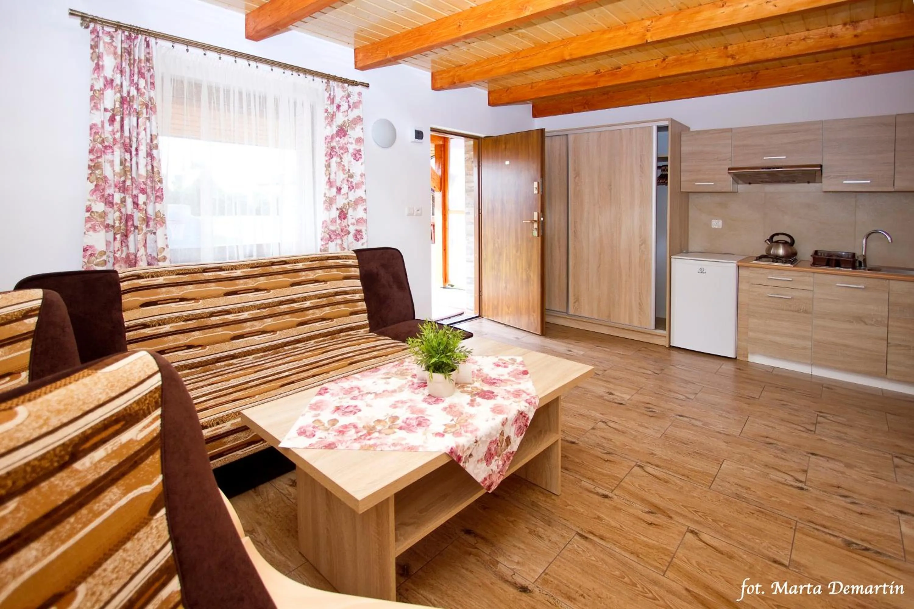 Kitchen or kitchenette in Domki Ania