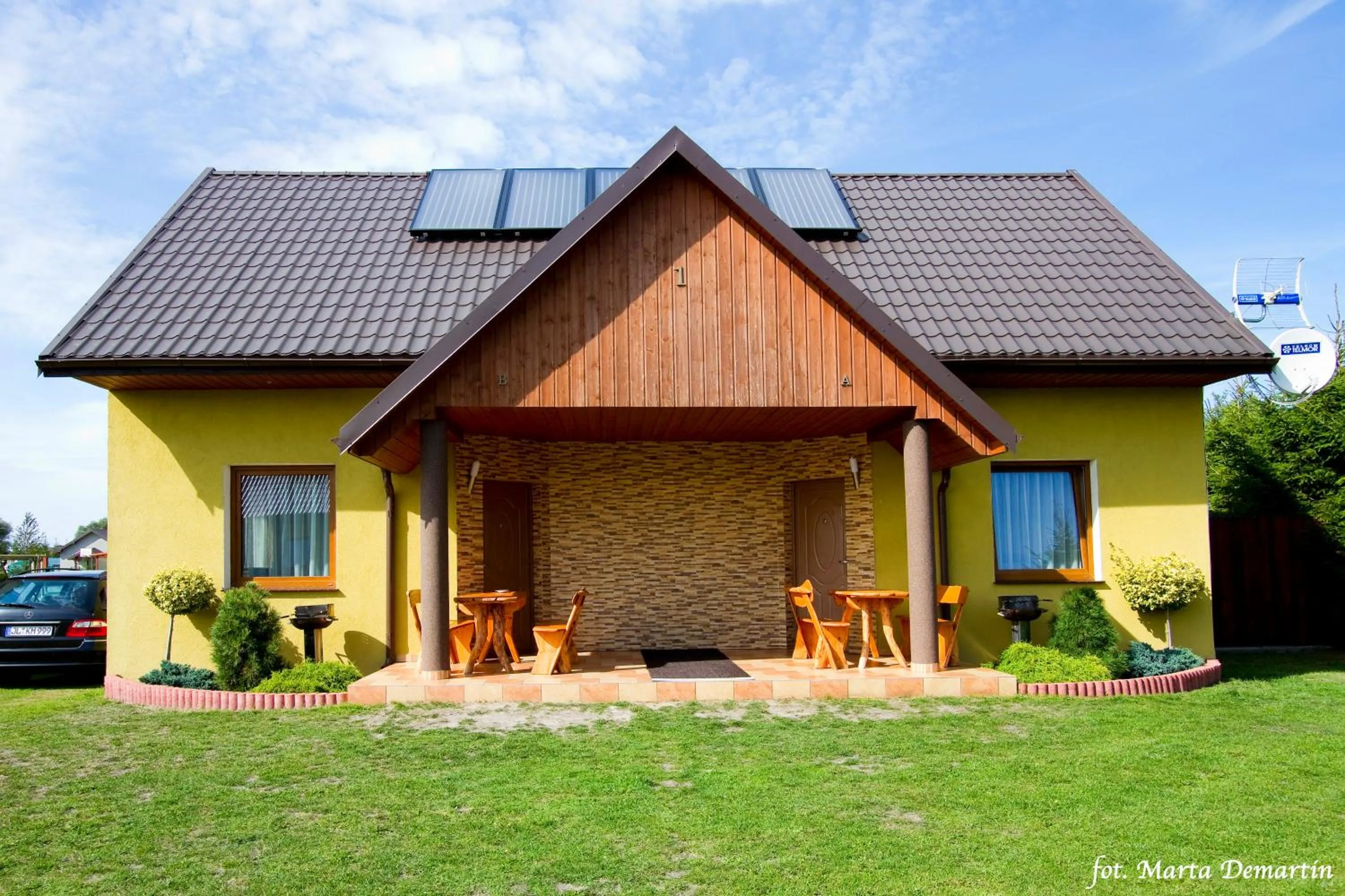 Property building in Domki Ania