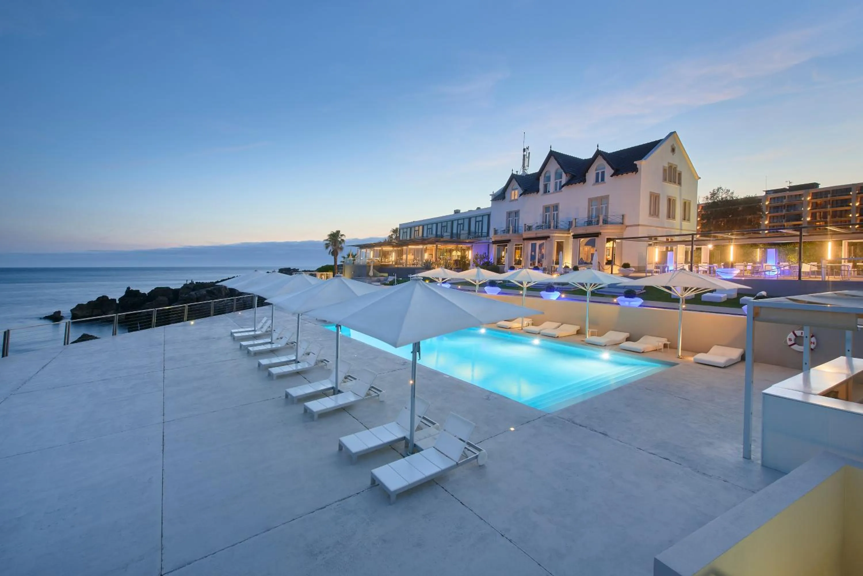 Property building in Farol Hotel