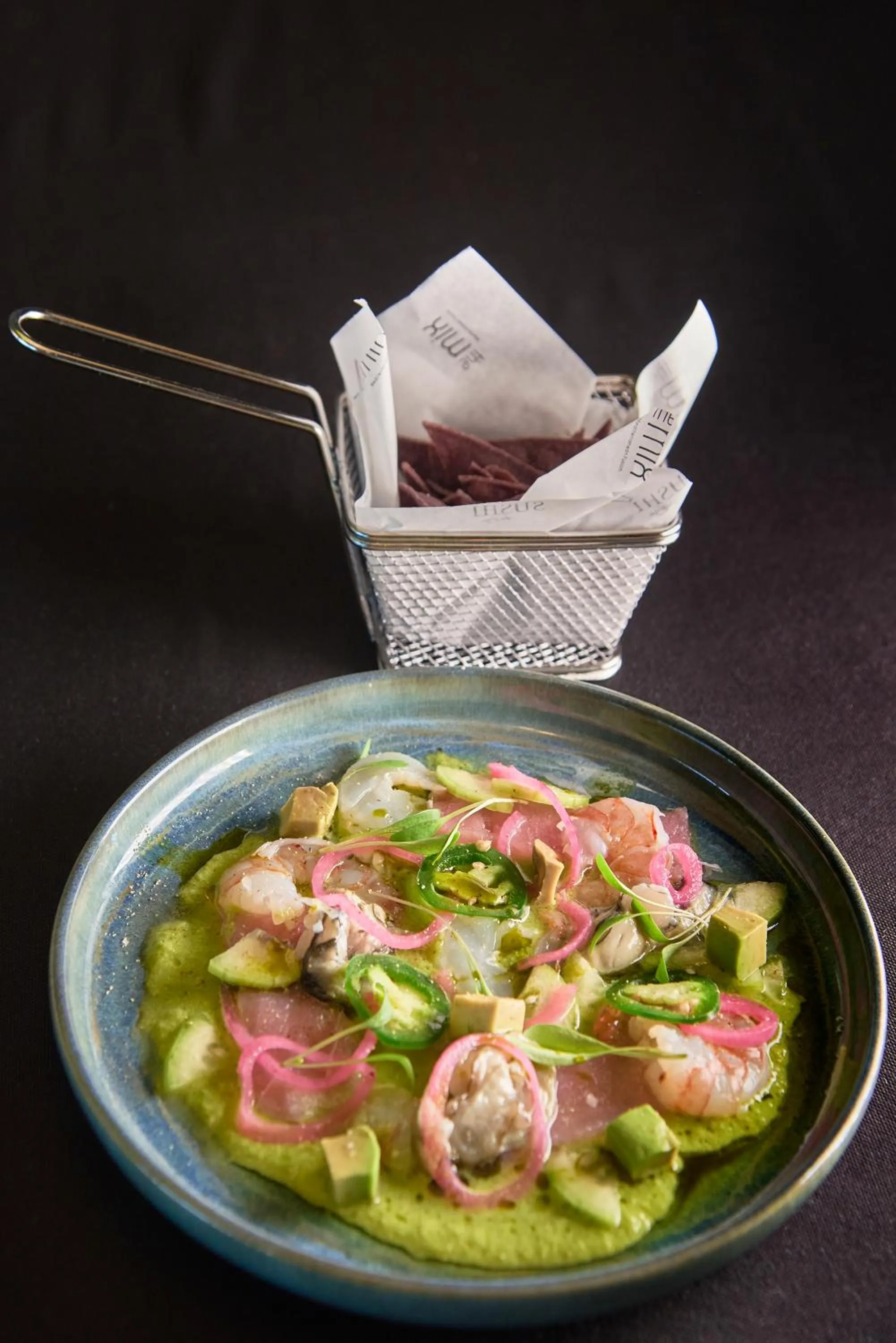 Restaurant/places to eat in Farol Hotel