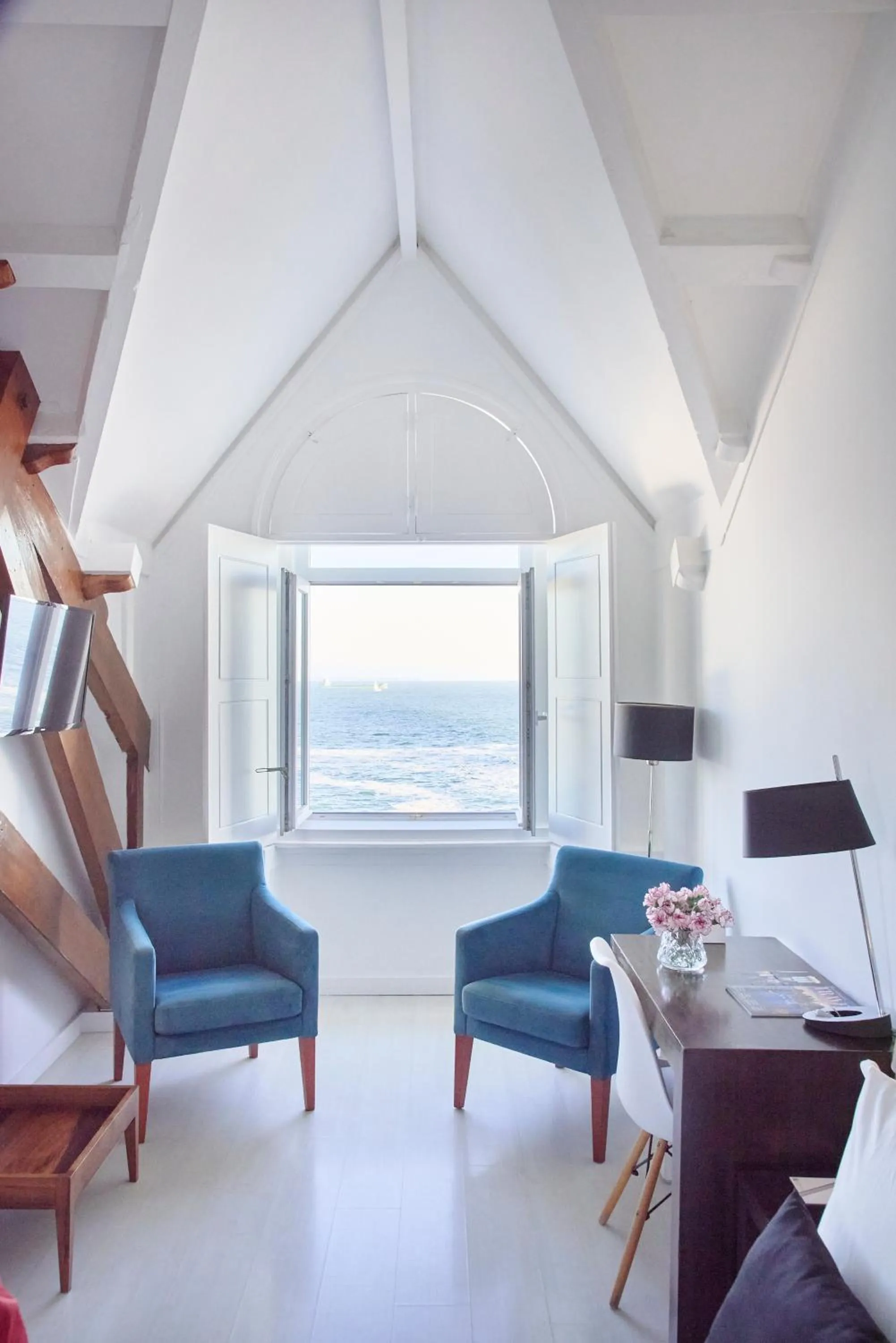 Property building in Farol Hotel