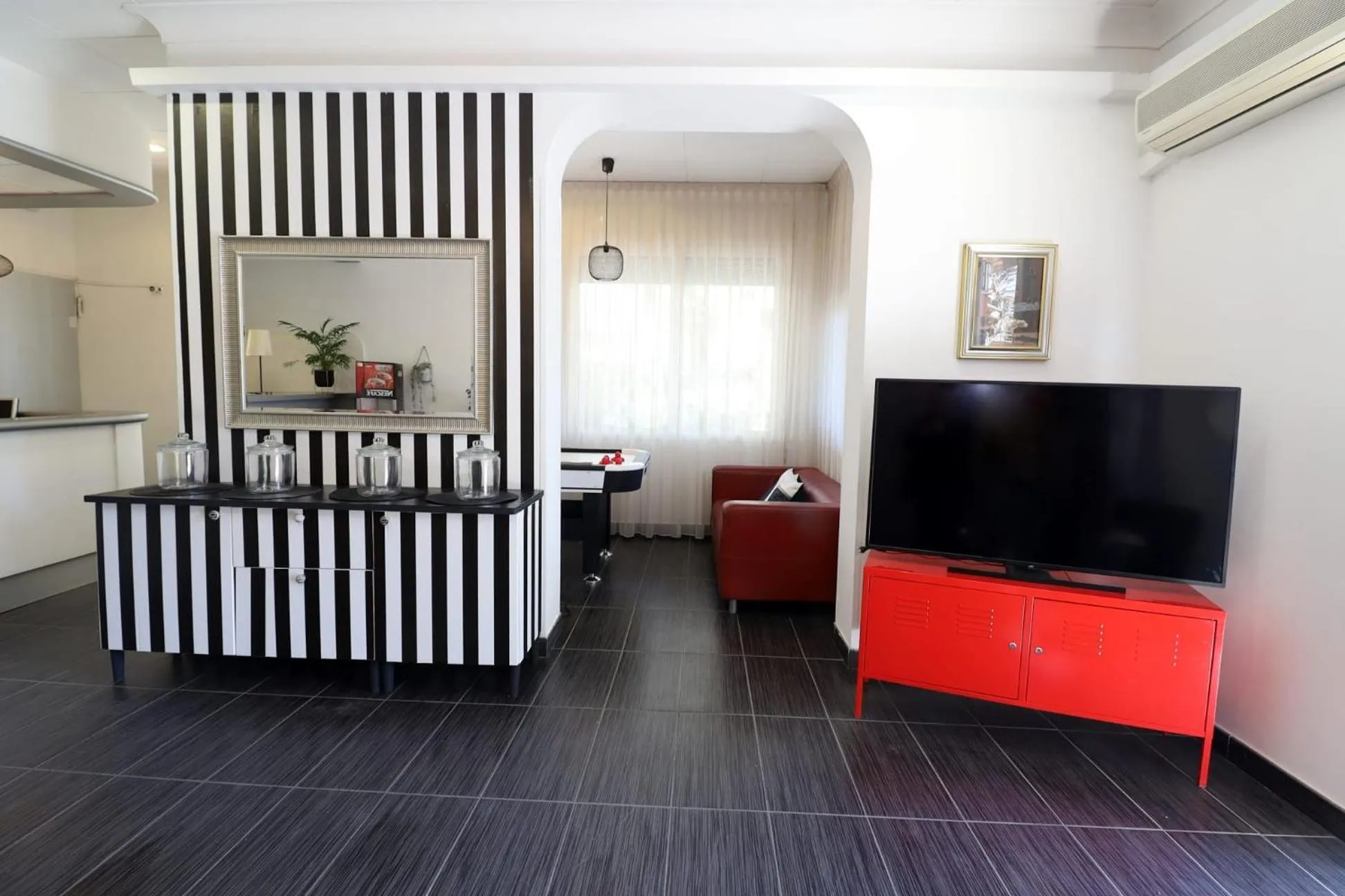 Communal lounge/ TV room in Fasthotel