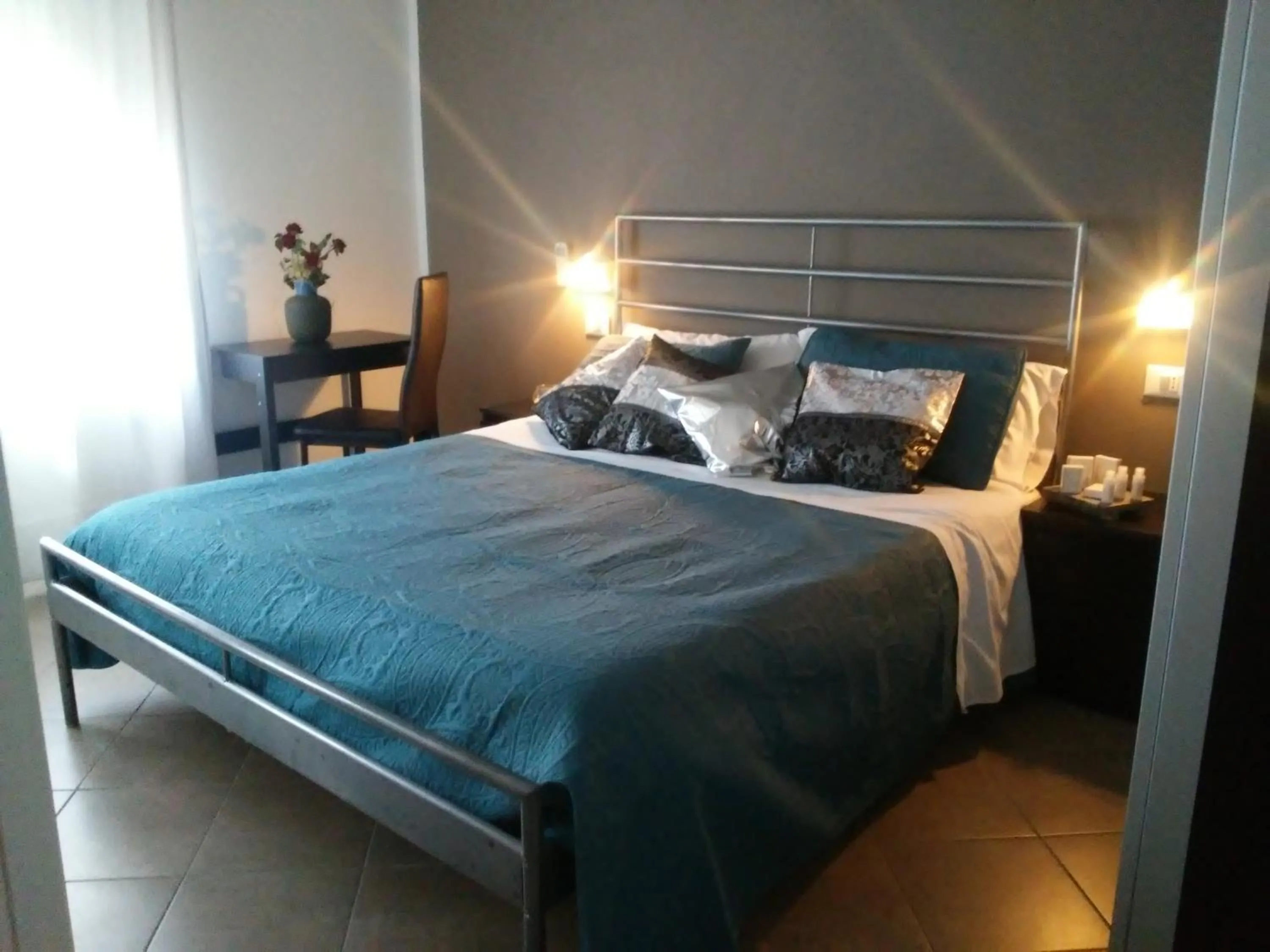 Bedroom, Bed in Fasthotel