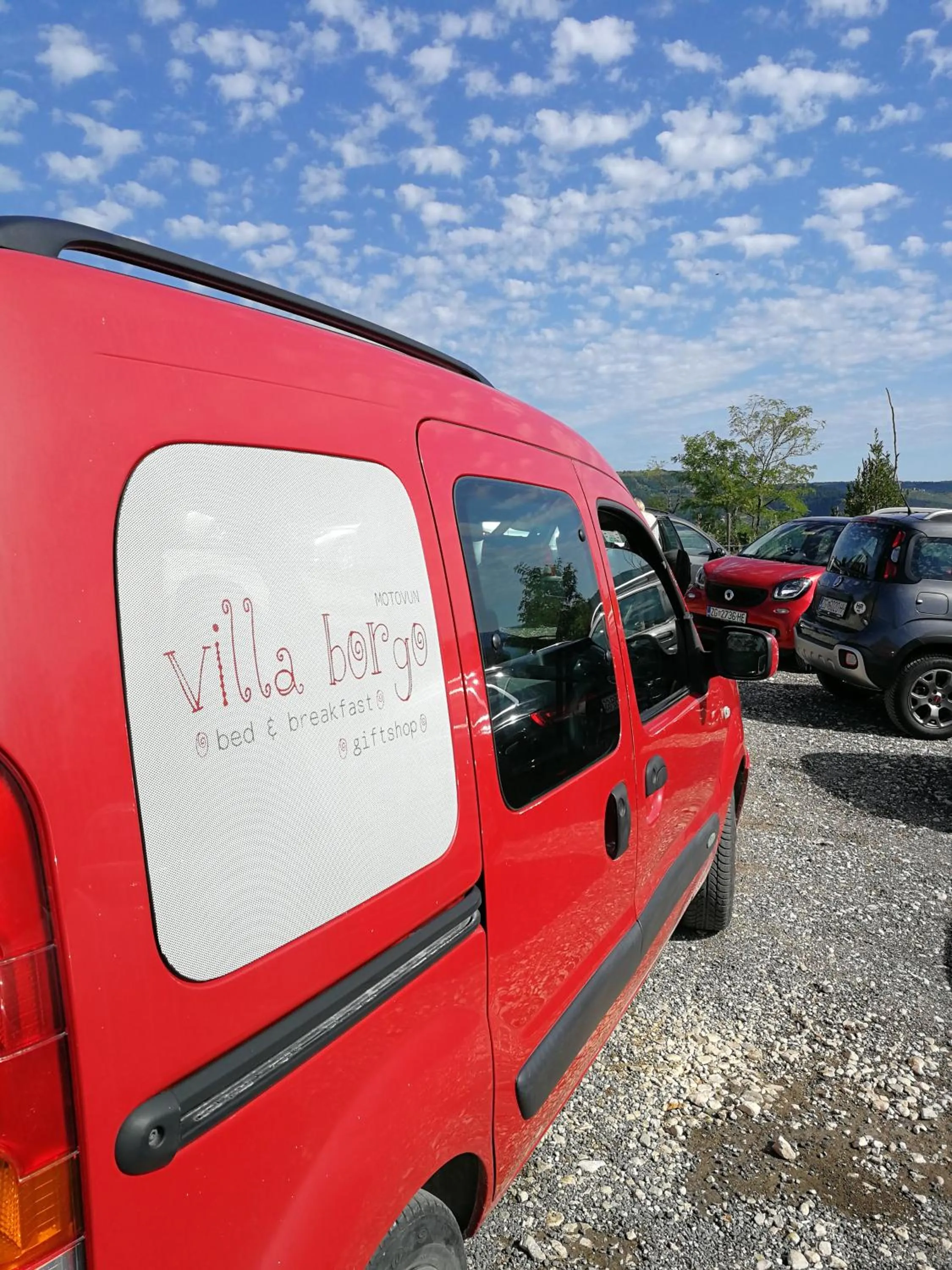 shuttle in Villa Borgo B&B