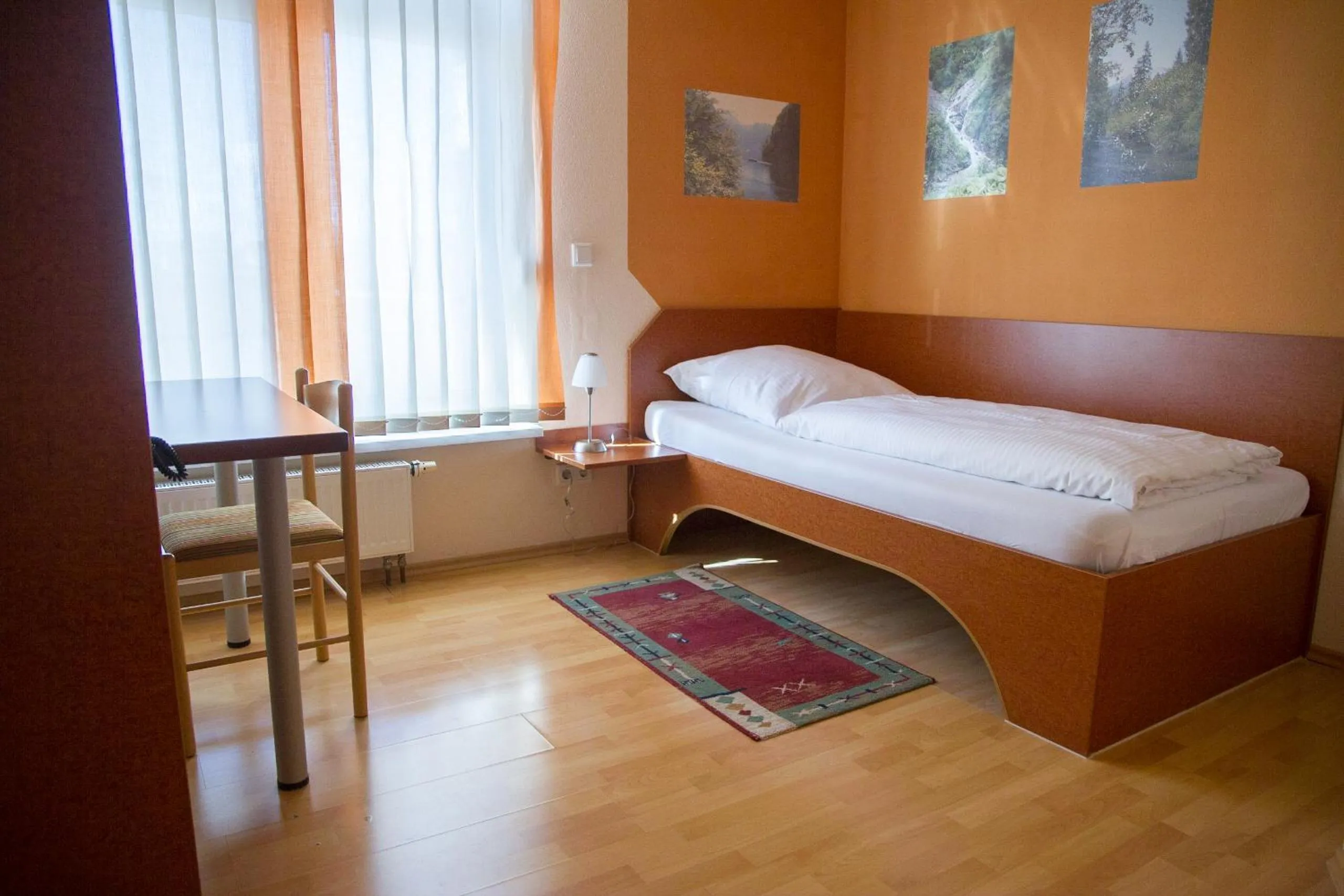 Photo of the whole room, Bed in Hotel Garni Haus zum Gutenberg