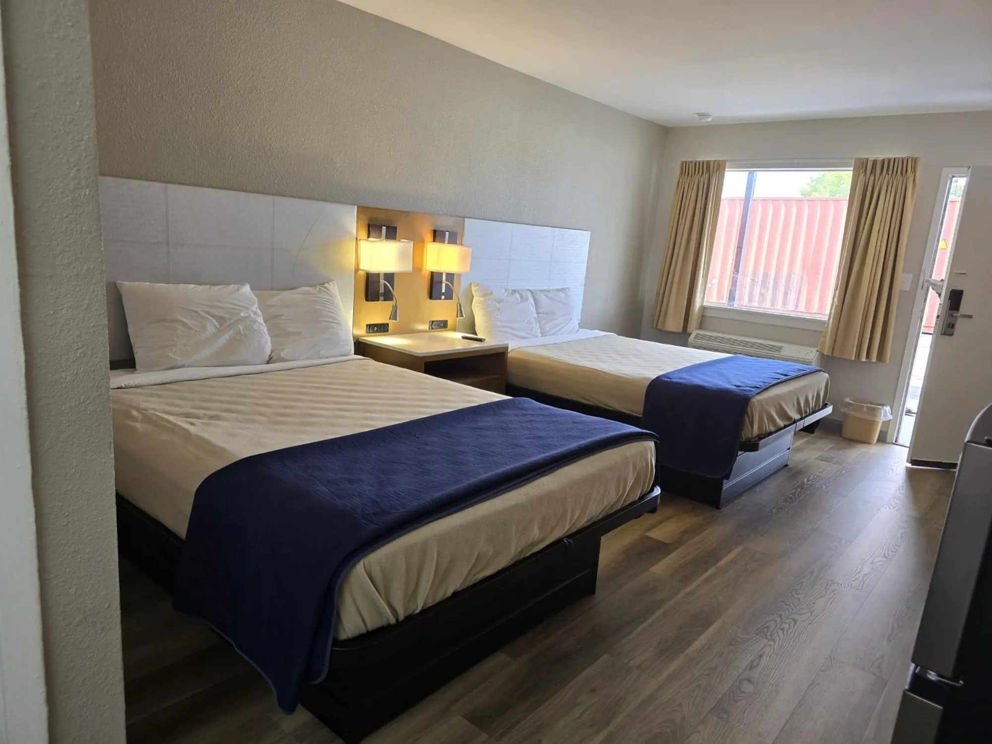 Bed in Americas Express Inn South Hill