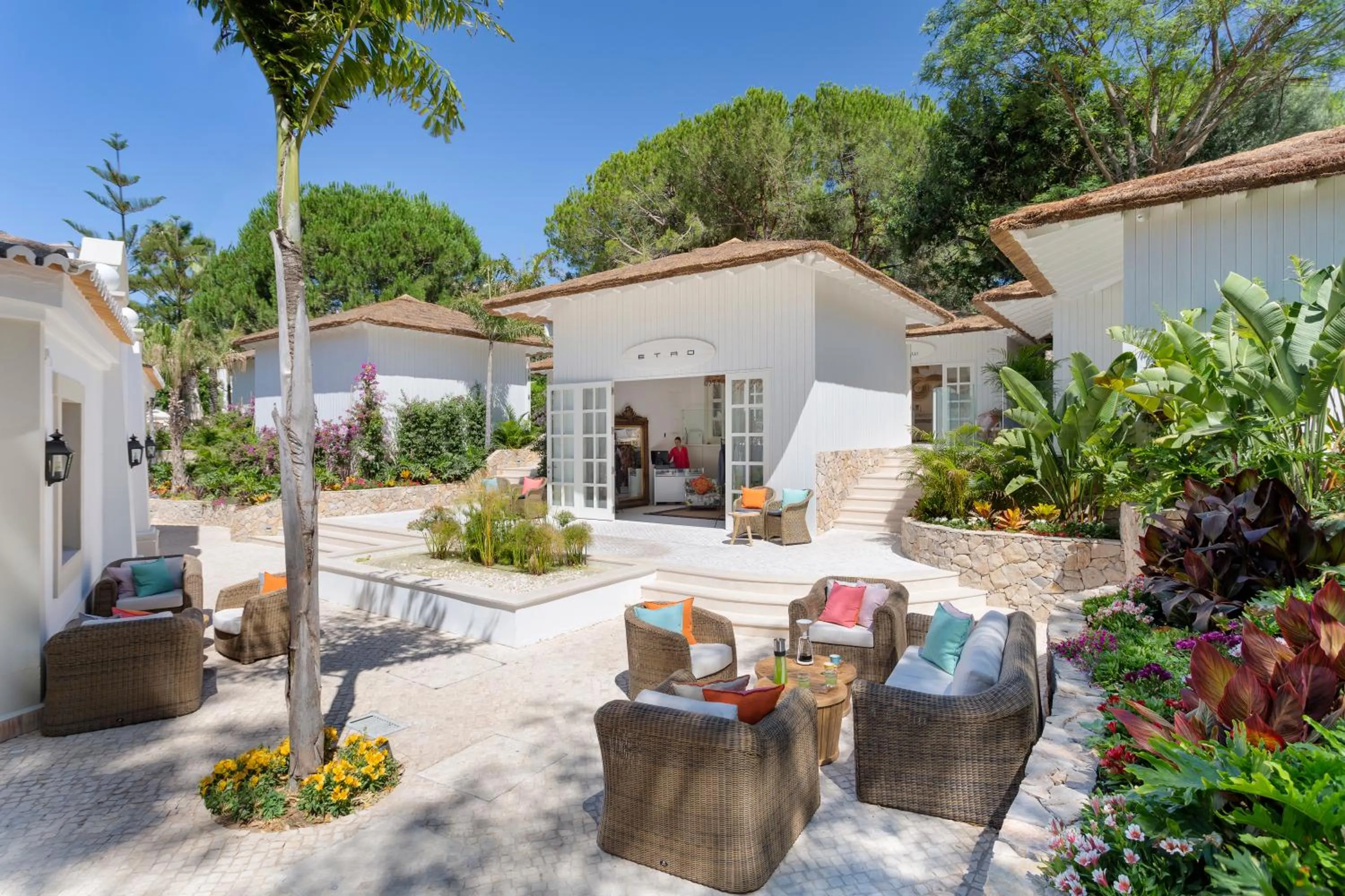 Property building in Vila Vita Parc