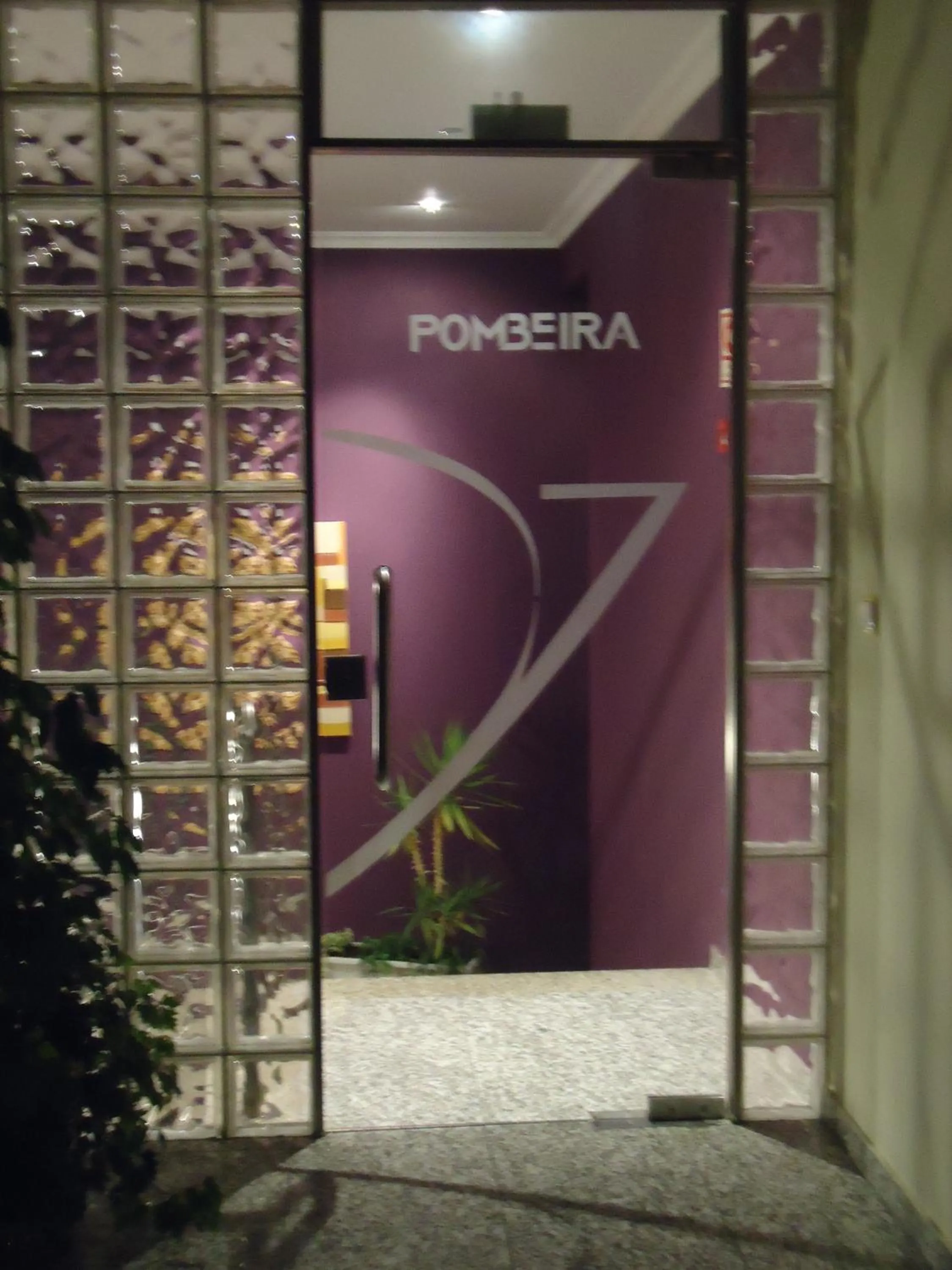 Lobby or reception in Hotel Pombeira