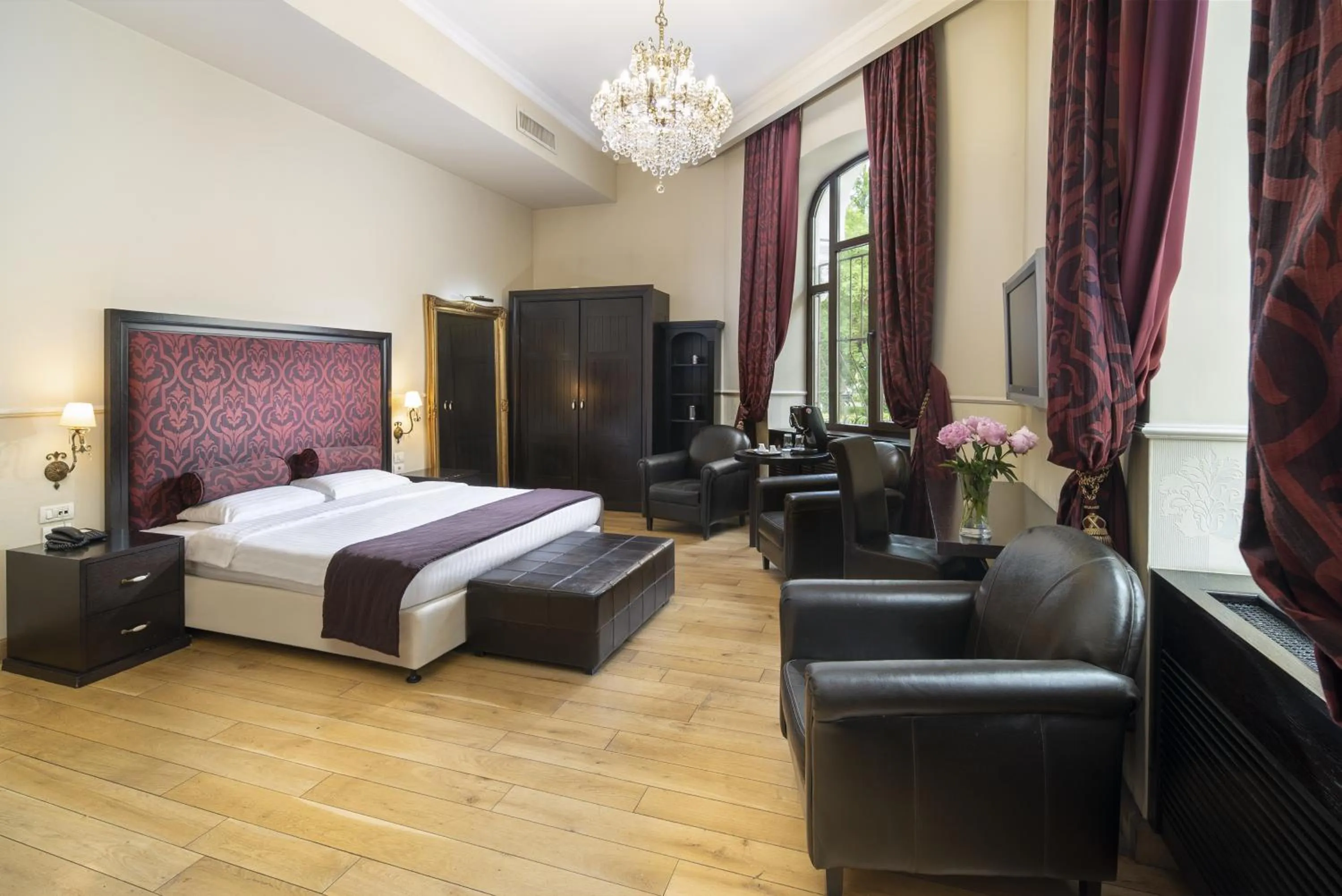 Bed in MOXA Bucharest Boutique Hotel