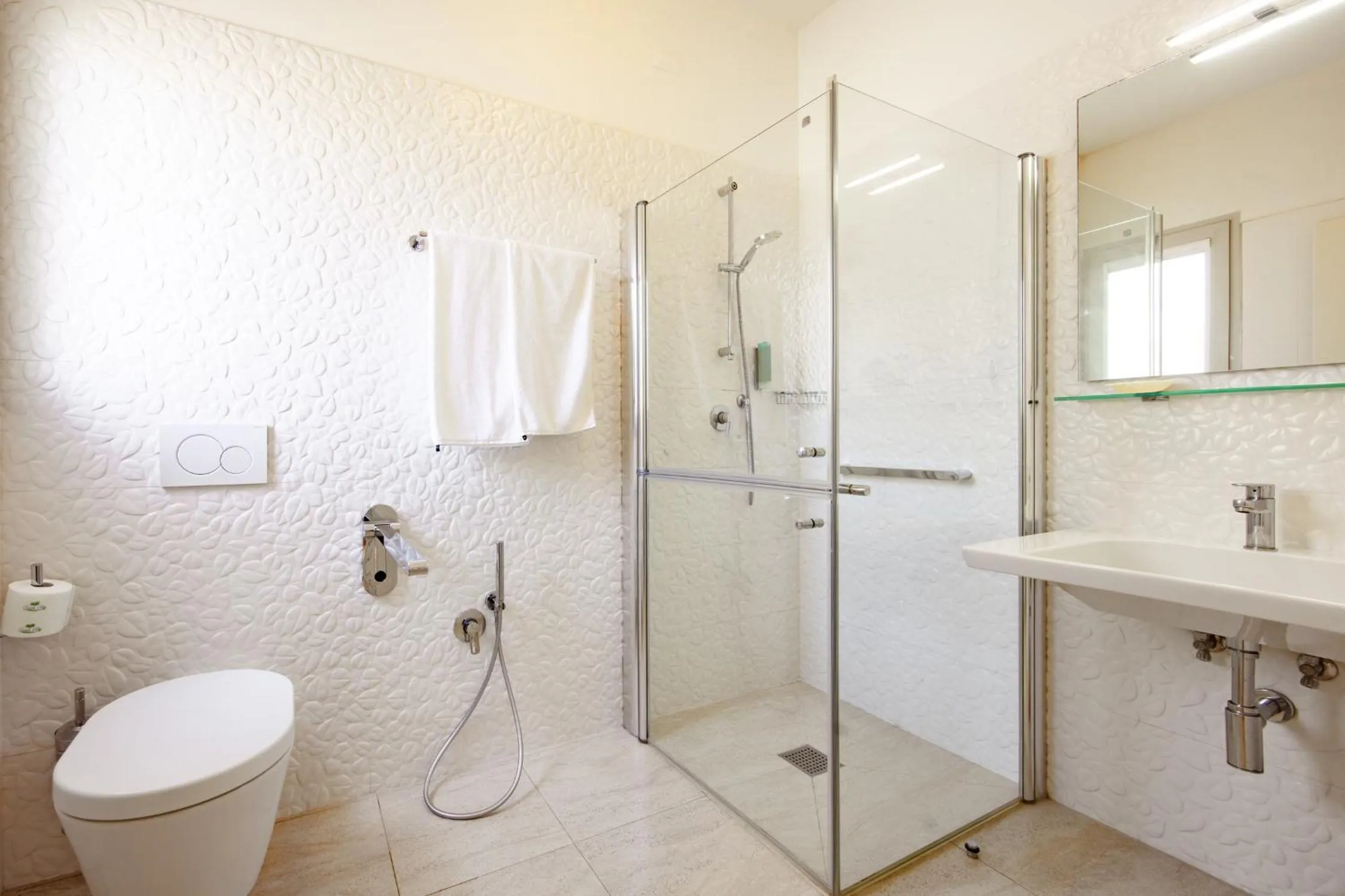 Bathroom in Hotel Ariston