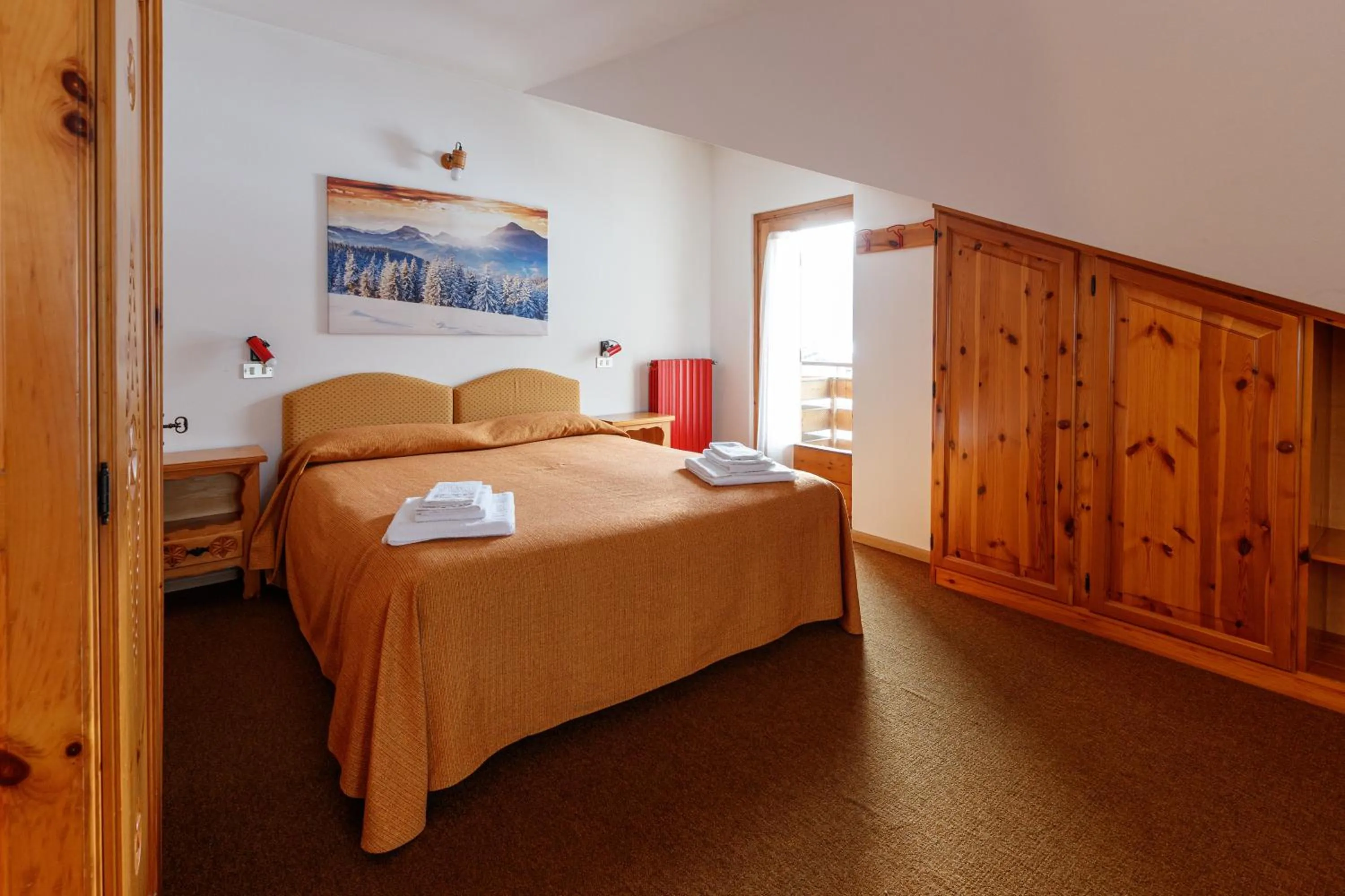 Bedroom, Bed in Residence Sci Sport