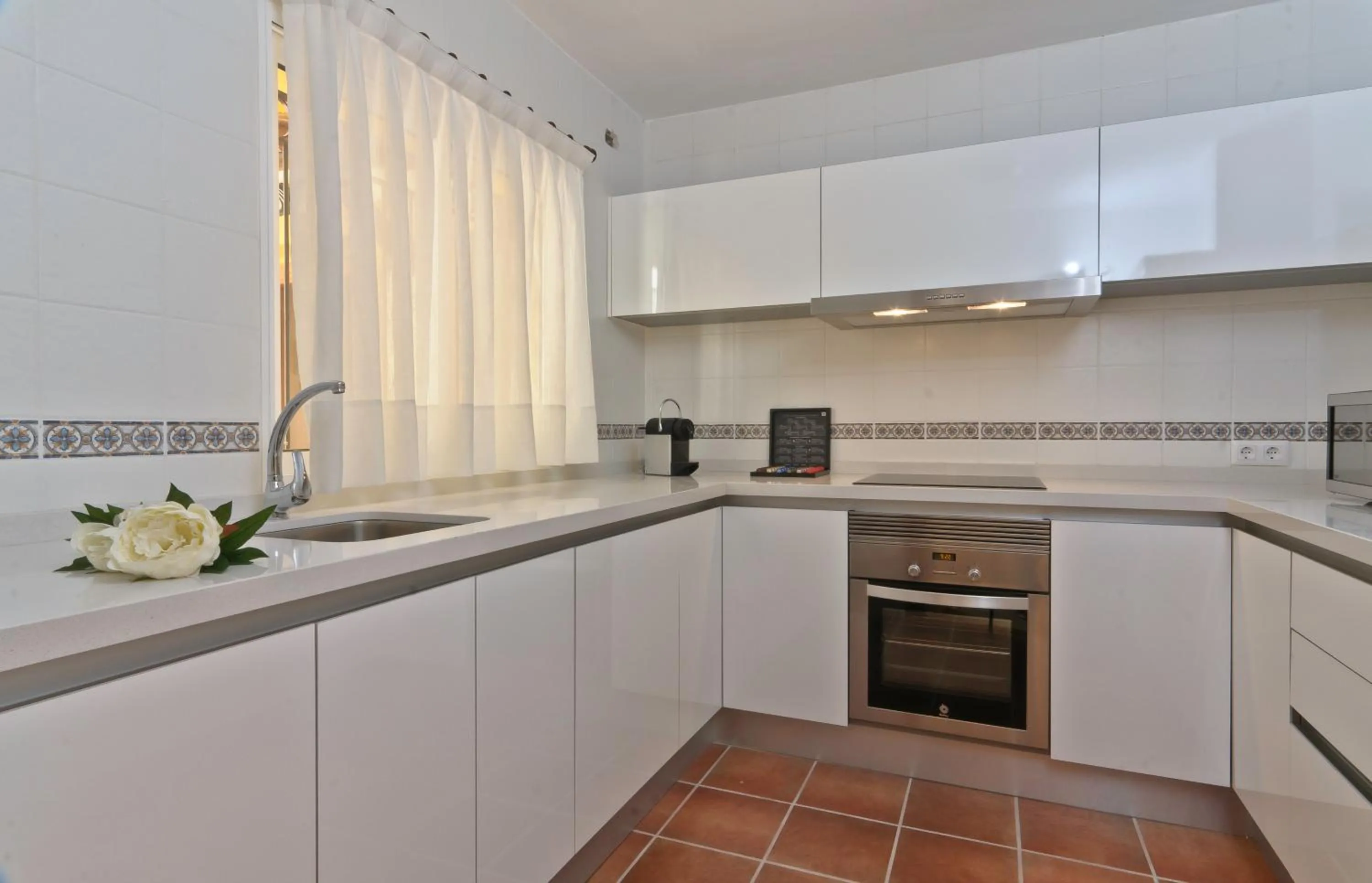 Kitchen or kitchenette in Montemares Golf Luxury Villas & Apartments at La Manga Club