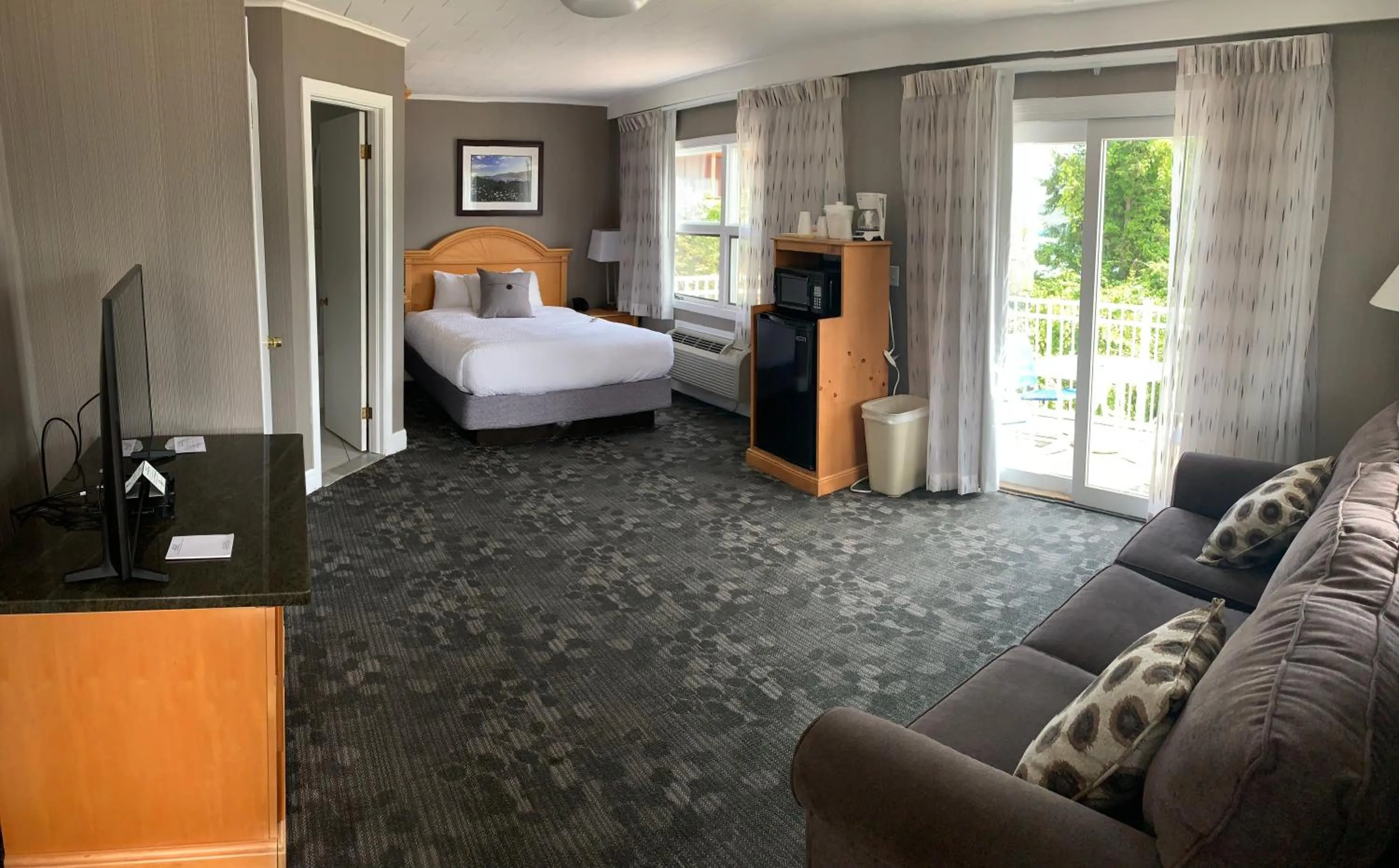 Photo of the whole room, Bed in Marine Village Resort