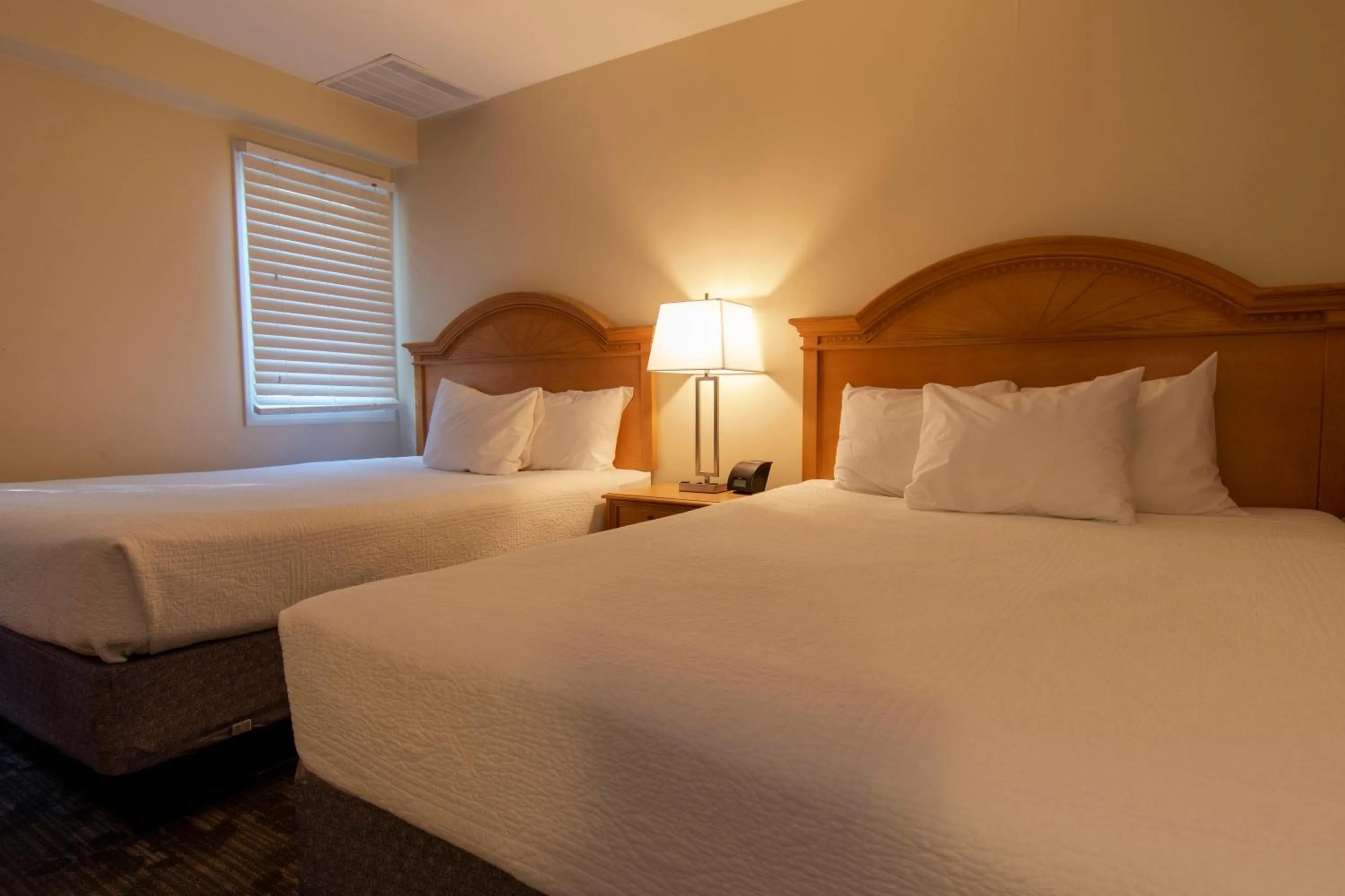 Bedroom, Bed in Marine Village Resort