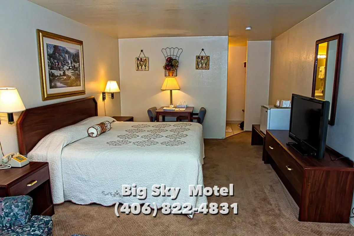 Bed in Big Sky Motel