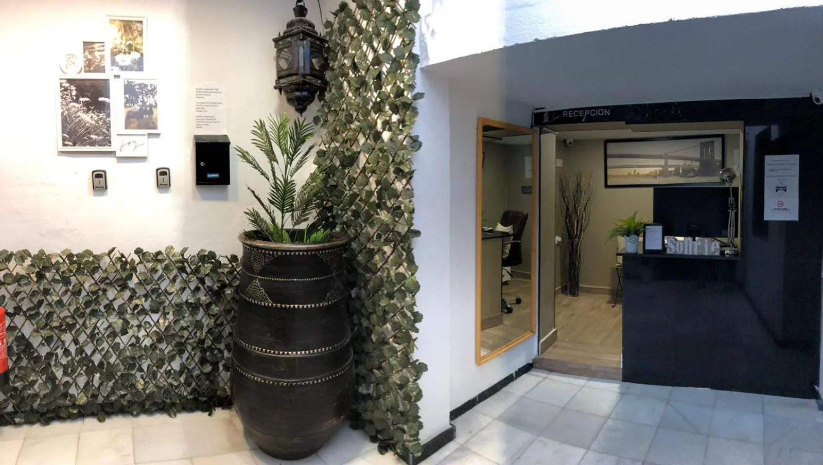 Facade/entrance in Boutique Princesa