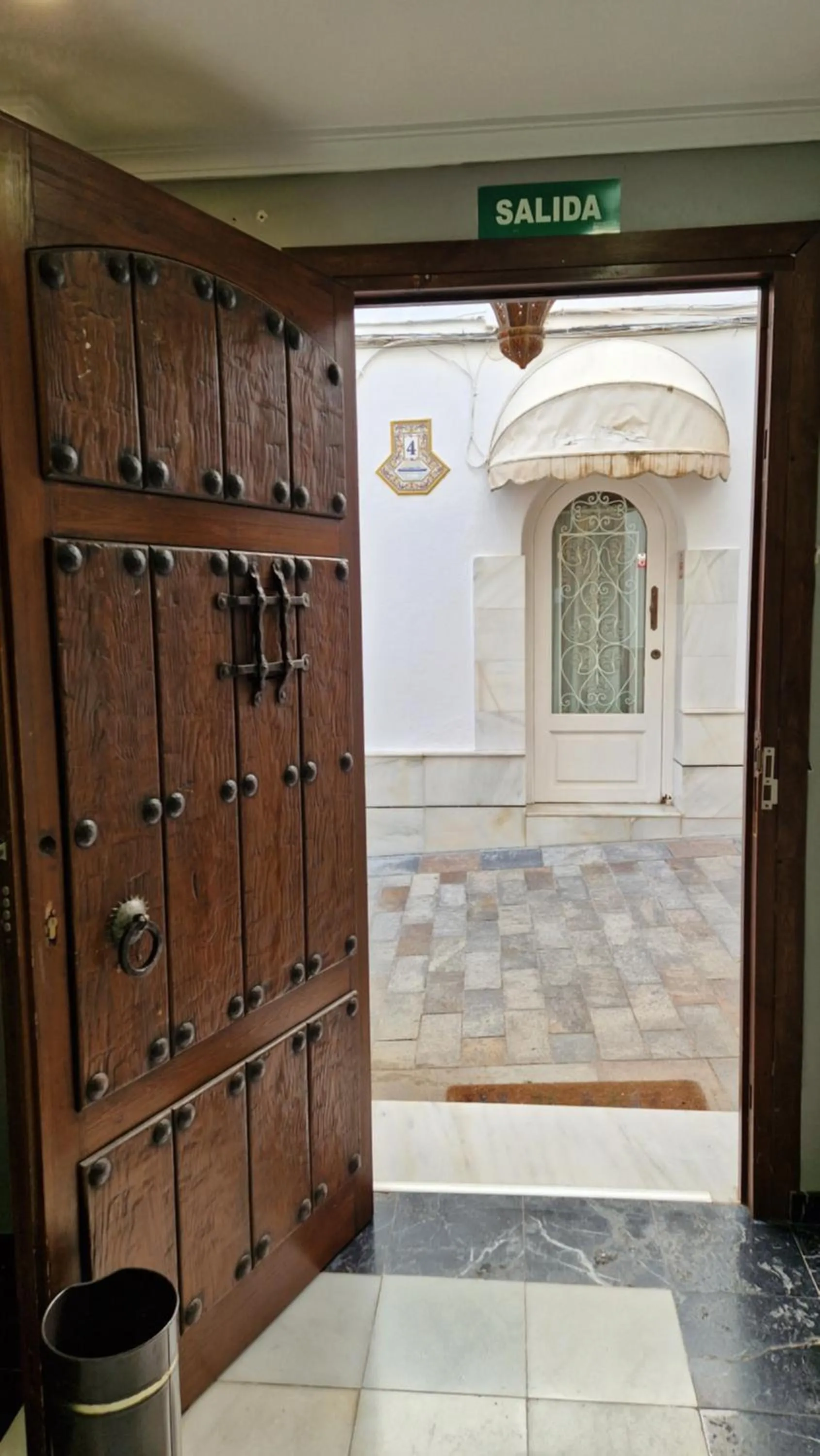 Facade/entrance in Boutique Princesa