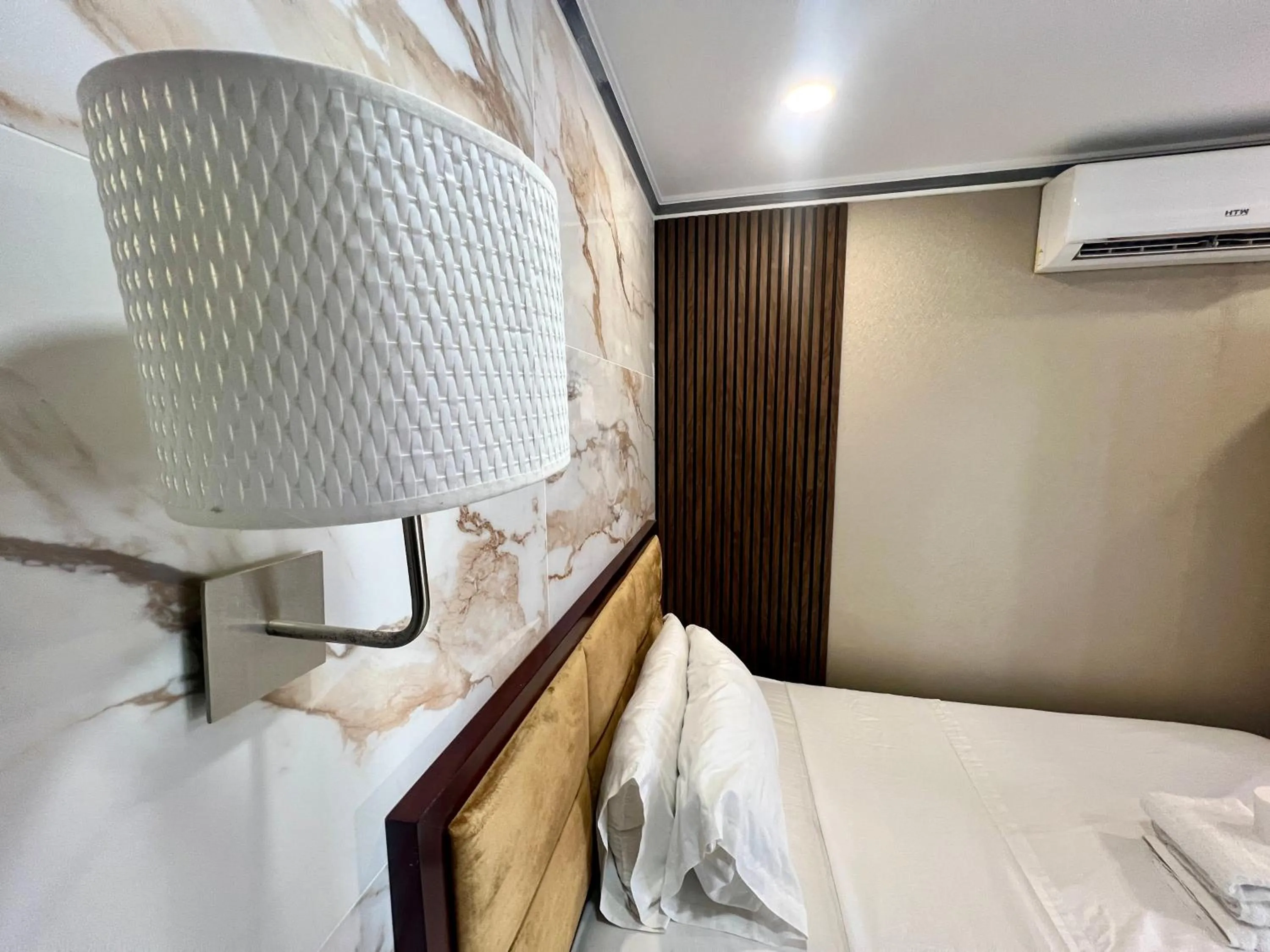 Bed in Boutique Princesa