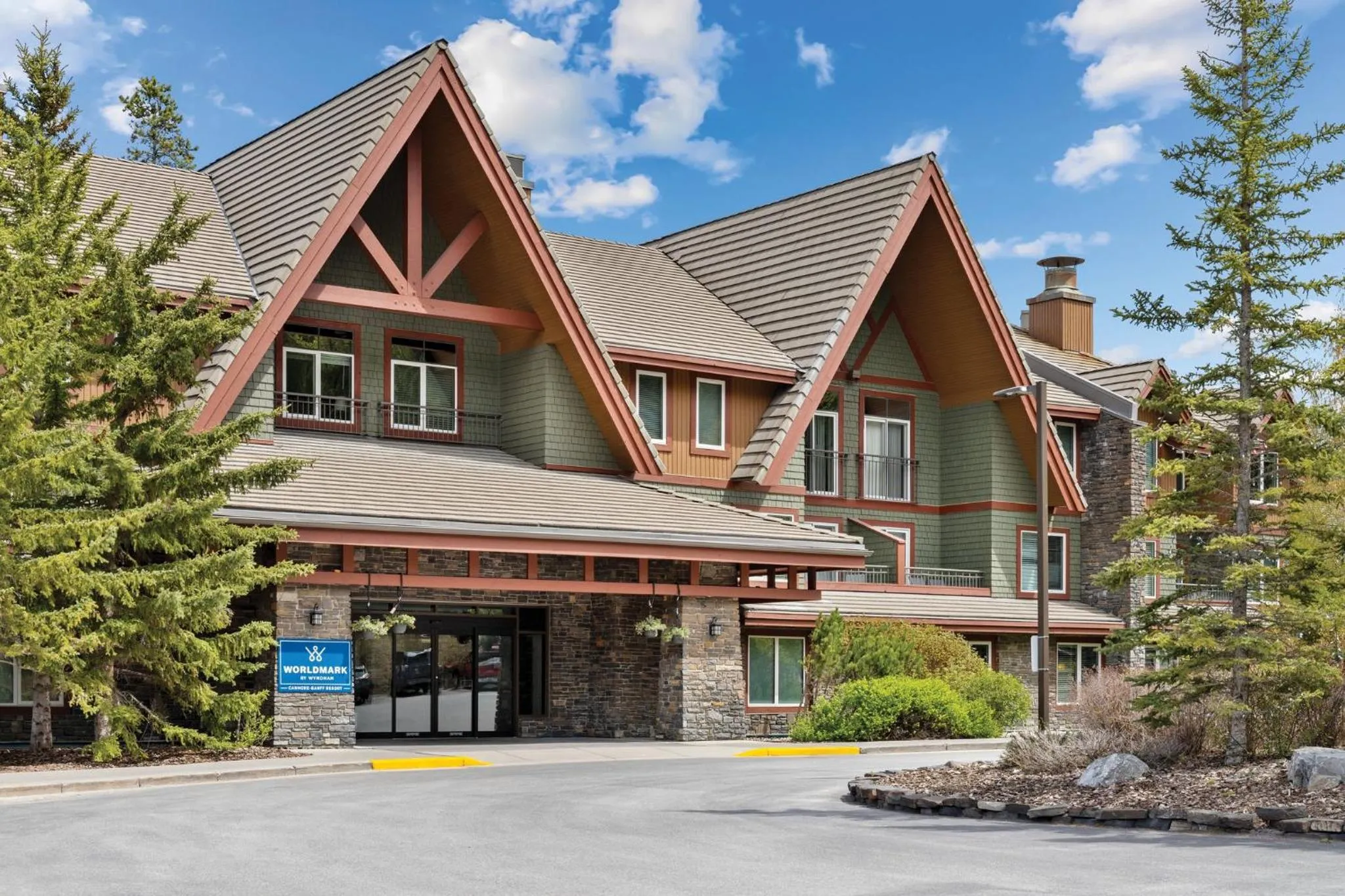 Property building in WorldMark Canmore-Banff