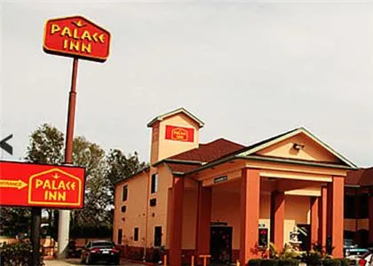 Facade/entrance in Executive inn Bacliff